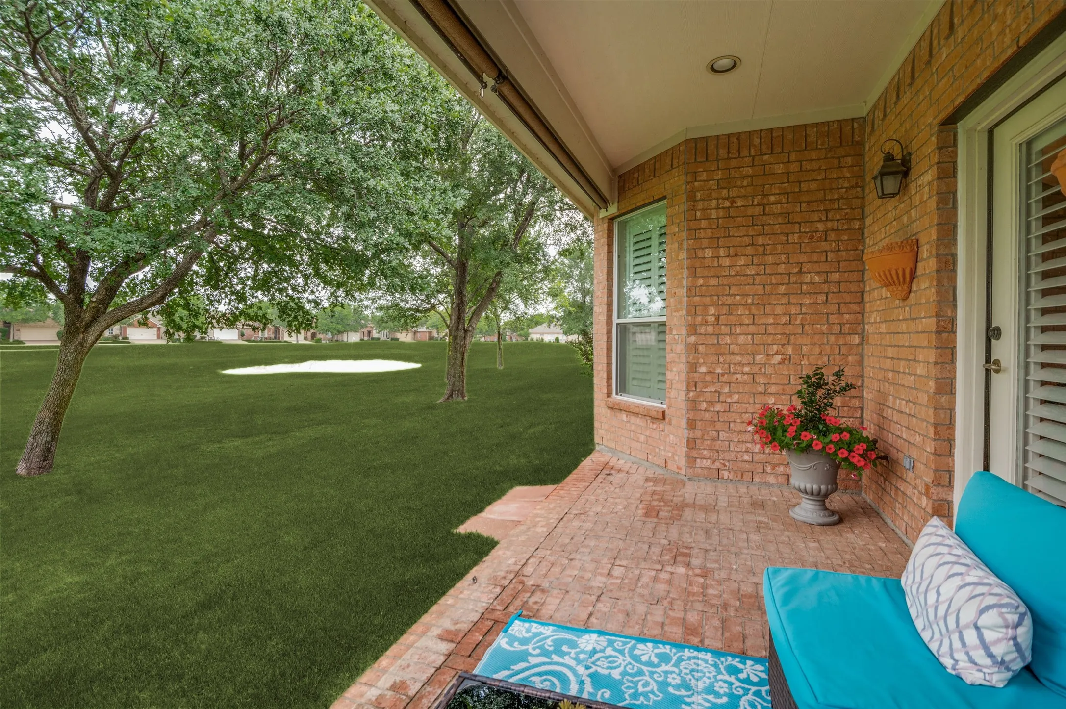 Single Family Residence For Sale in Collin County , 359 Wrangler Drive, Fairview, Texas 75069, 2 Bedroom, 2 Bathroom, 2 Garage spaces, 2,373 Sqft, built in 2004, mls#21103318, Real Estate Agent in Fairview, Homes For Sale in Collin county, Homes For Sale in Fairview, Realtor in Fairview Texas, Real Estate Brokerage Independent Realty Texas, Luminita Cordes Realtor