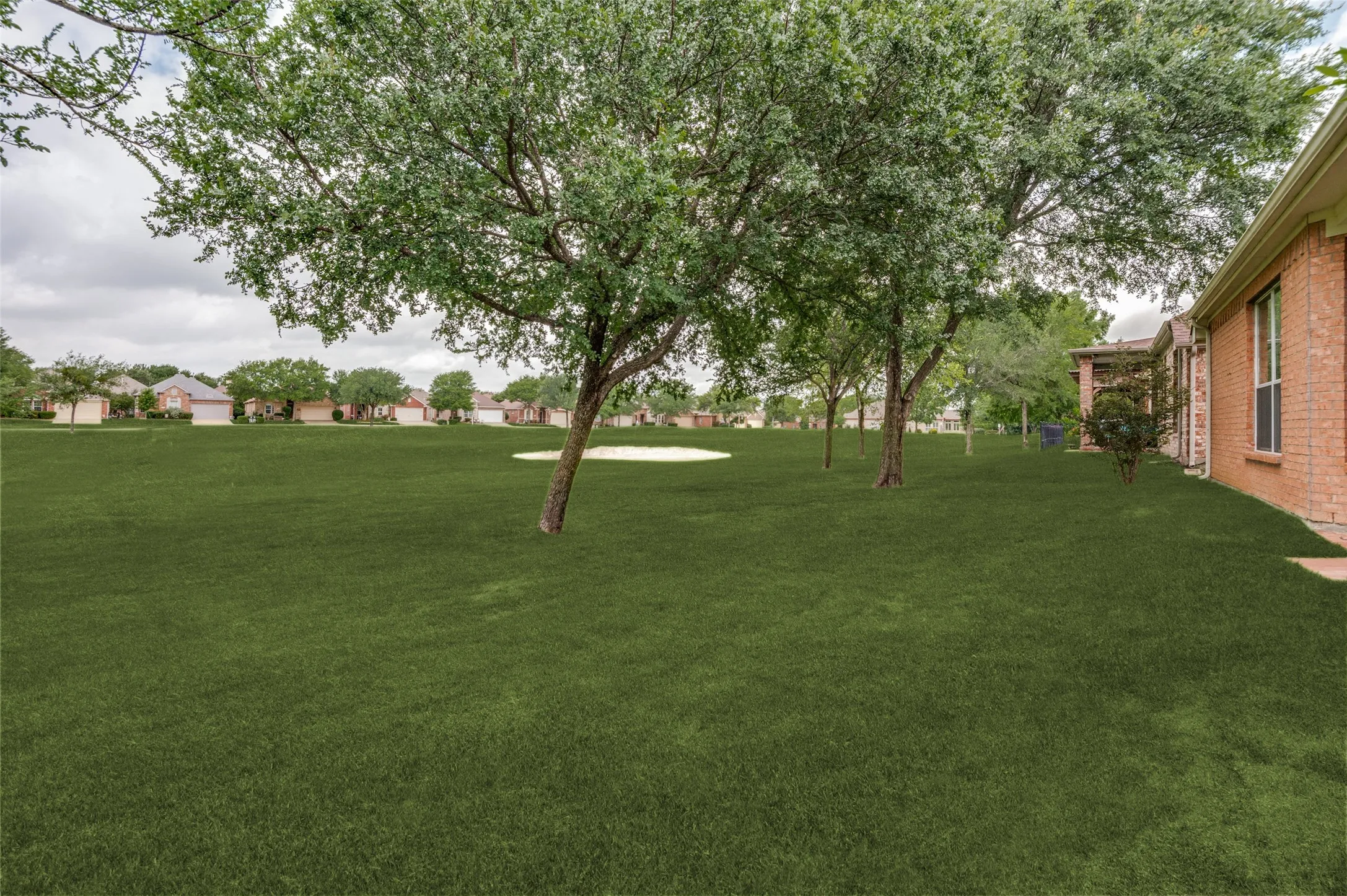 Single Family Residence For Sale in Collin County , 359 Wrangler Drive, Fairview, Texas 75069, 2 Bedroom, 2 Bathroom, 2 Garage spaces, 2,373 Sqft, built in 2004, mls#21103318, Real Estate Agent in Fairview, Homes For Sale in Collin county, Homes For Sale in Fairview, Realtor in Fairview Texas, Real Estate Brokerage Independent Realty Texas, Luminita Cordes Realtor