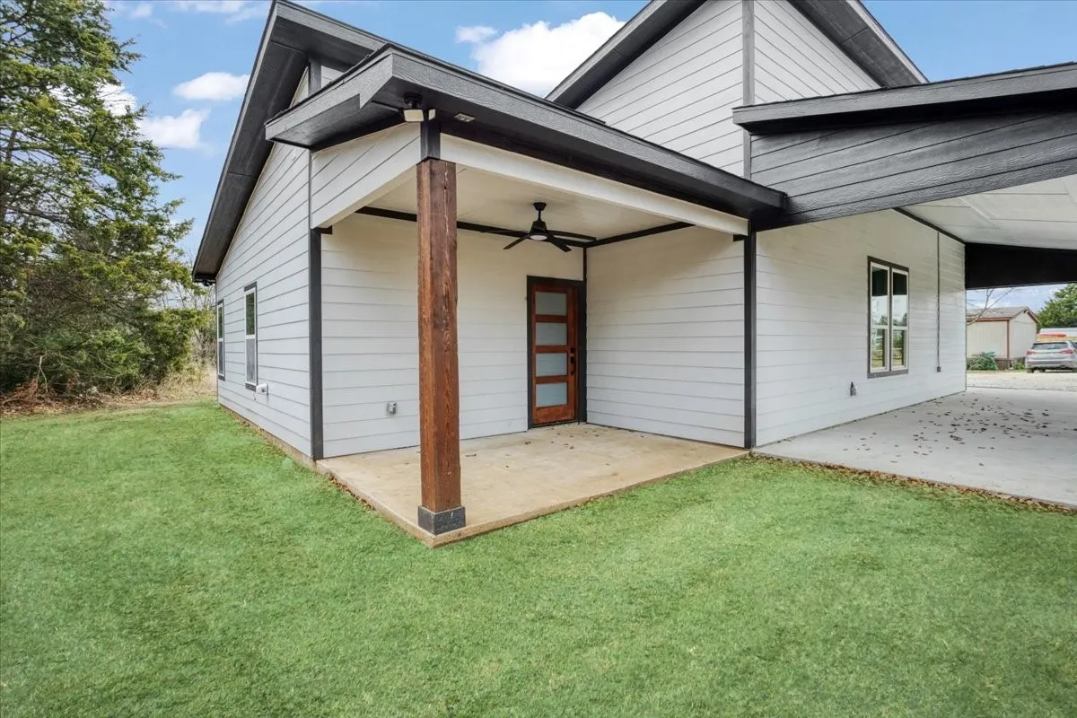 Single Family Residence For Sale in Grayson County , 82 Morning View Drive, Gordonville, Texas 76245, 3 Bedroom, 2 Bathroom, Garage spaces, 1,488 Sqft, built in 2025, mls#21107562, Real Estate Agent in Gordonville, Homes For Sale in Grayson county, Homes For Sale in Gordonville, Realtor in Gordonville Texas, Real Estate Brokerage Independent Realty Texas, Luminita Cordes Realtor