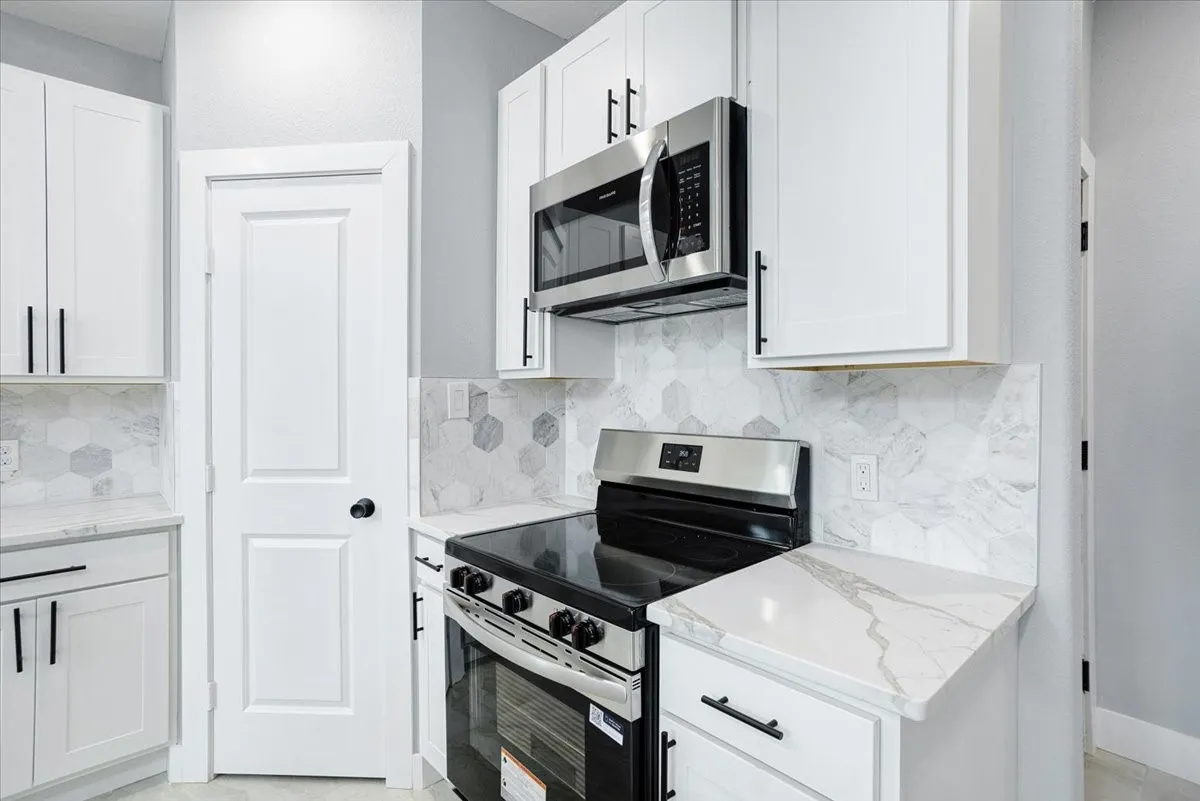 Single Family Residence For Sale in Grayson County , 82 Morning View Drive, Gordonville, Texas 76245, 3 Bedroom, 2 Bathroom, Garage spaces, 1,488 Sqft, built in 2025, mls#21107562, Real Estate Agent in Gordonville, Homes For Sale in Grayson county, Homes For Sale in Gordonville, Realtor in Gordonville Texas, Real Estate Brokerage Independent Realty Texas, Luminita Cordes Realtor