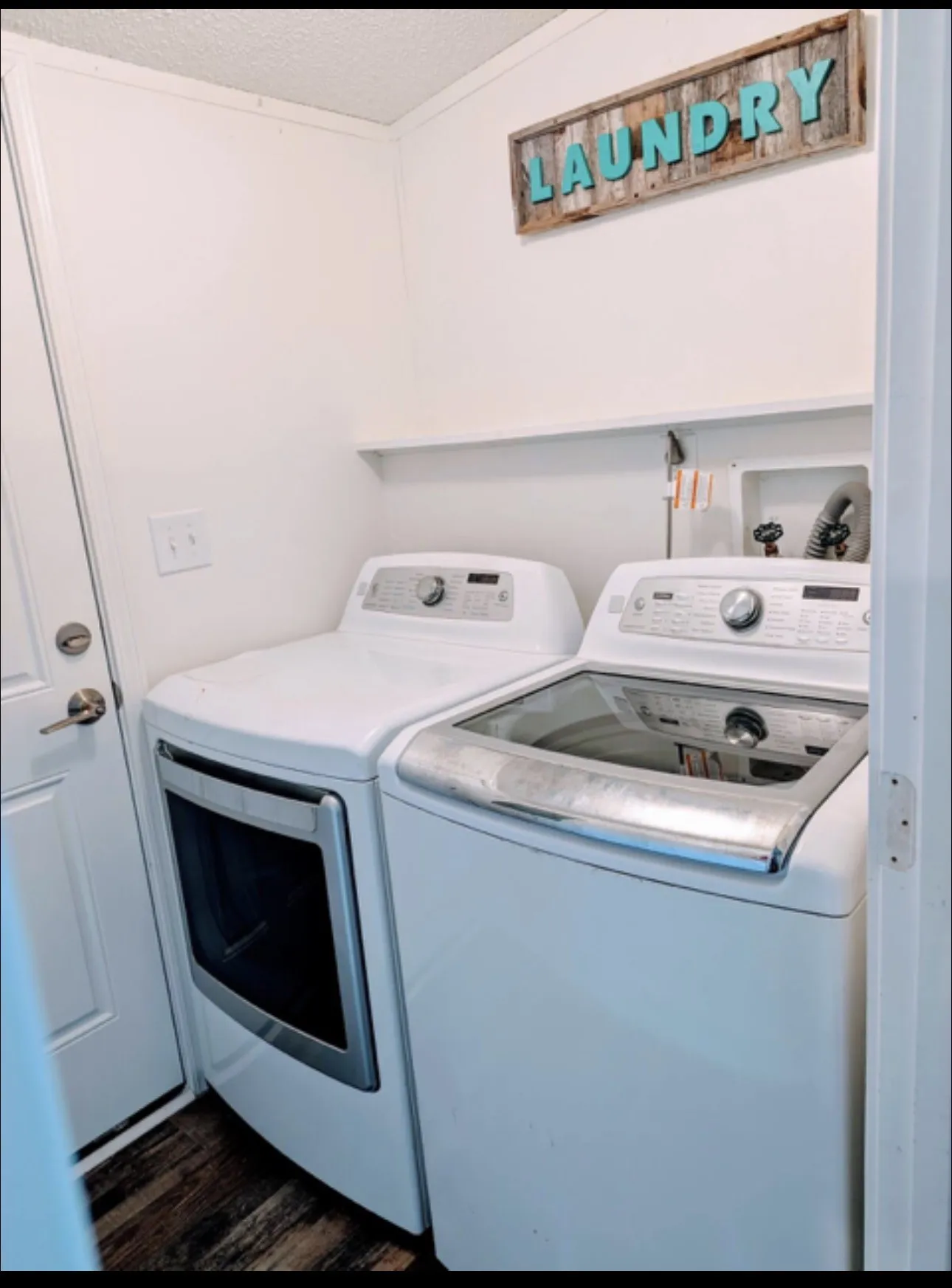Mobile Home For Sale in Jones County , 1073 1st Street, Hawley, Texas 79525, 3 Bedroom, 2 Bathroom, Garage spaces, 1,216 Sqft, built in 1947, mls#21107745, Real Estate Agent in Hawley, Homes For Sale in Jones county, Homes For Sale in Hawley, Realtor in Hawley Texas, Real Estate Brokerage Independent Realty Texas, Luminita Cordes Realtor