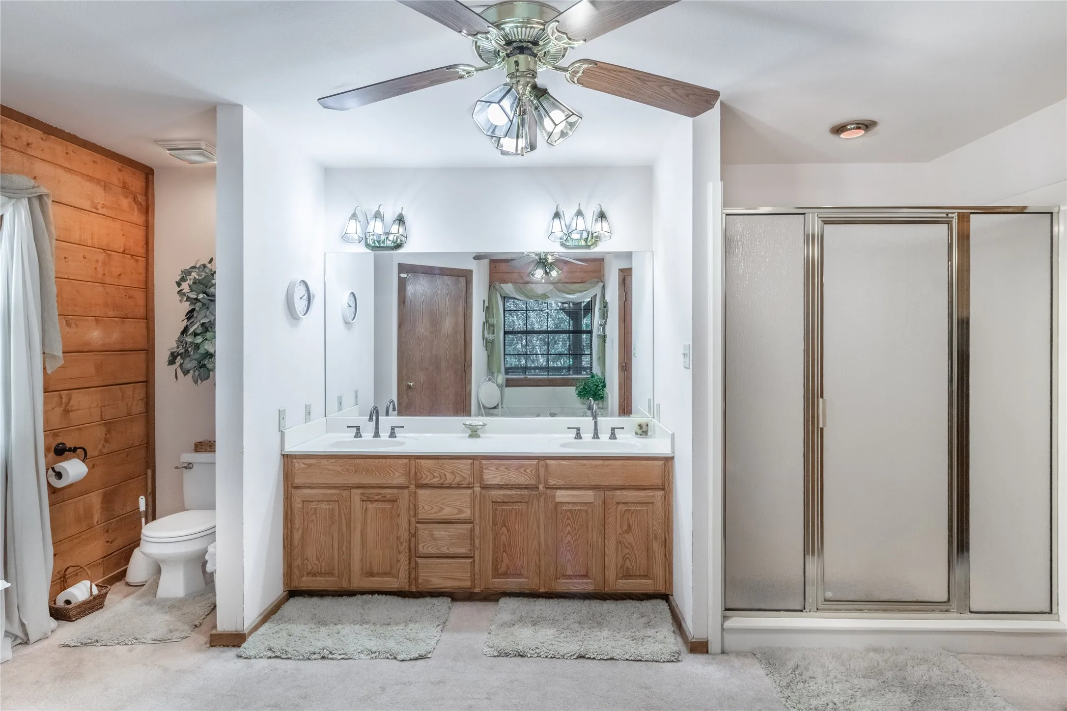 Single Family Residence For Sale in Smith County , 22233 County Road 223, Arp, Texas 75750, 4 Bedrooms, 3 Bathrooms, Garage spaces, 2,468 Sqft, built in 1998, Preowned, Price $675,000, mls#21107871, Real Estate Agent in Arp, Homes For Sale in Smith county, Homes For Sale in Arp, Realtor in Arp Texas, Real Estate Brokerage Independent Realty Texas, Luminita Cordes Realtor