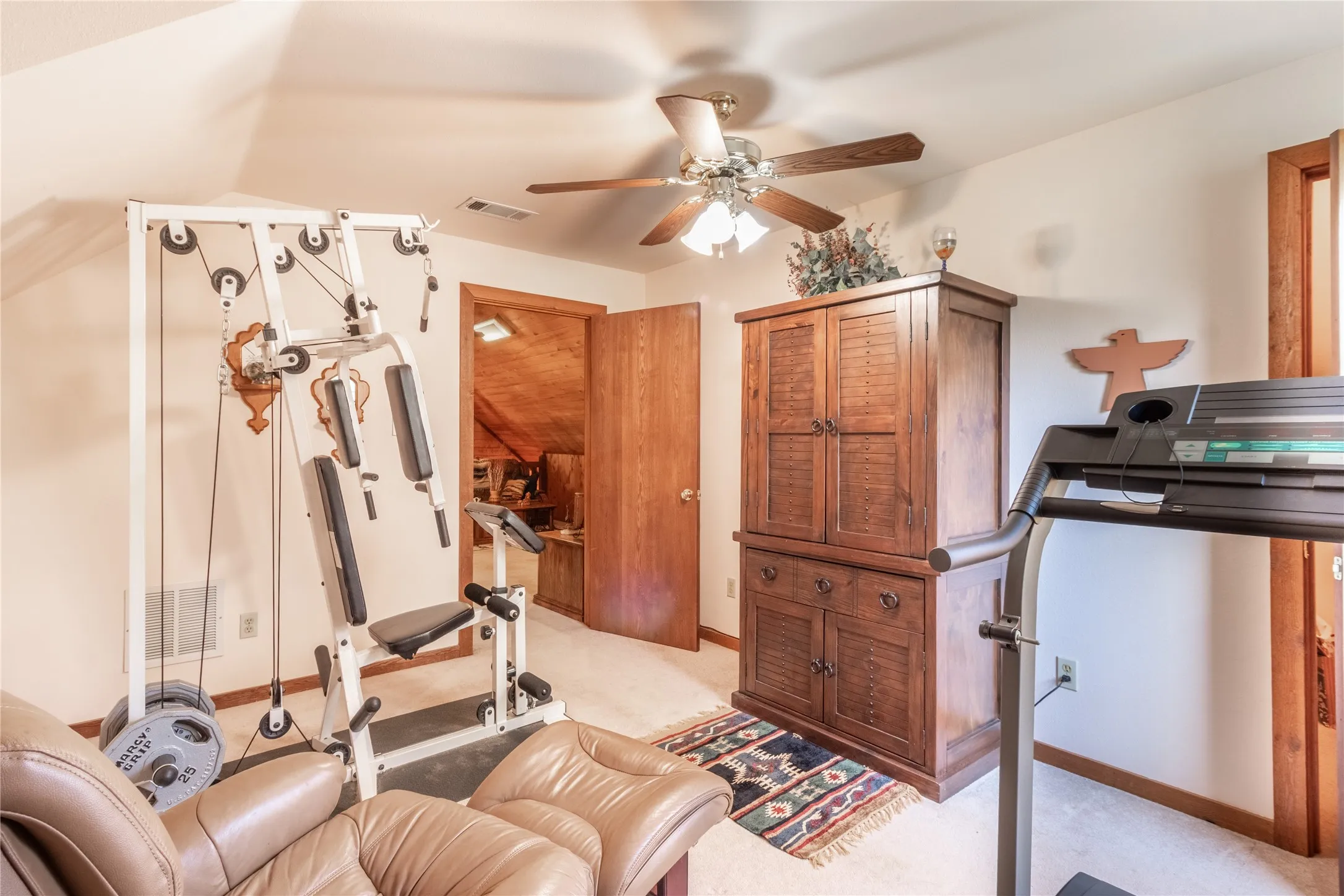 Single Family Residence For Sale in Smith County , 22233 County Road 223, Arp, Texas 75750, 4 Bedrooms, 3 Bathrooms, Garage spaces, 2,468 Sqft, built in 1998, Preowned, Price $675,000, mls#21107871, Real Estate Agent in Arp, Homes For Sale in Smith county, Homes For Sale in Arp, Realtor in Arp Texas, Real Estate Brokerage Independent Realty Texas, Luminita Cordes Realtor