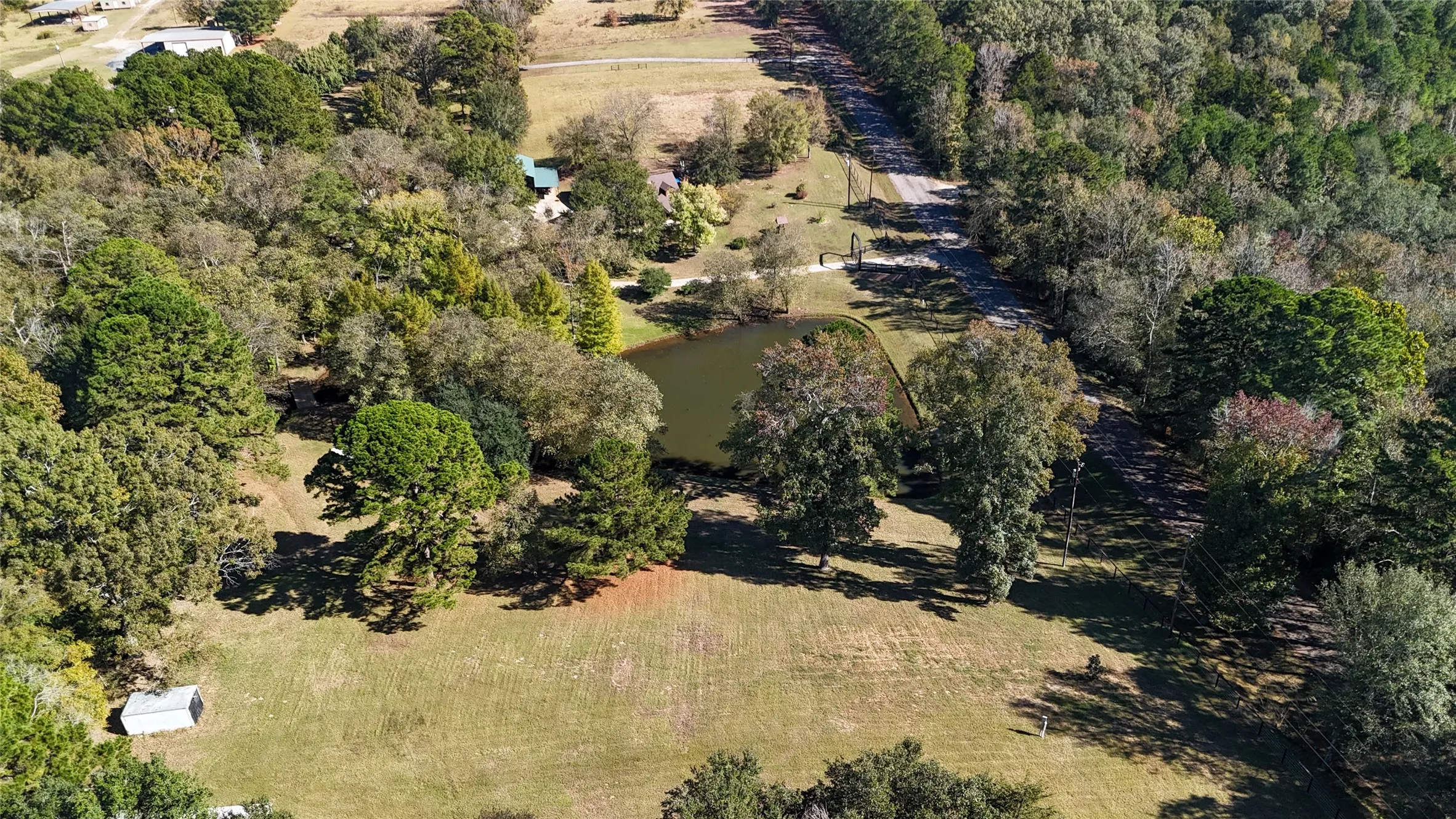 Single Family Residence For Sale in Smith County , 22233 County Road 223, Arp, Texas 75750, 4 Bedrooms, 3 Bathrooms, Garage spaces, 2,468 Sqft, built in 1998, Preowned, Price $675,000, mls#21107871, Real Estate Agent in Arp, Homes For Sale in Smith county, Homes For Sale in Arp, Realtor in Arp Texas, Real Estate Brokerage Independent Realty Texas, Luminita Cordes Realtor