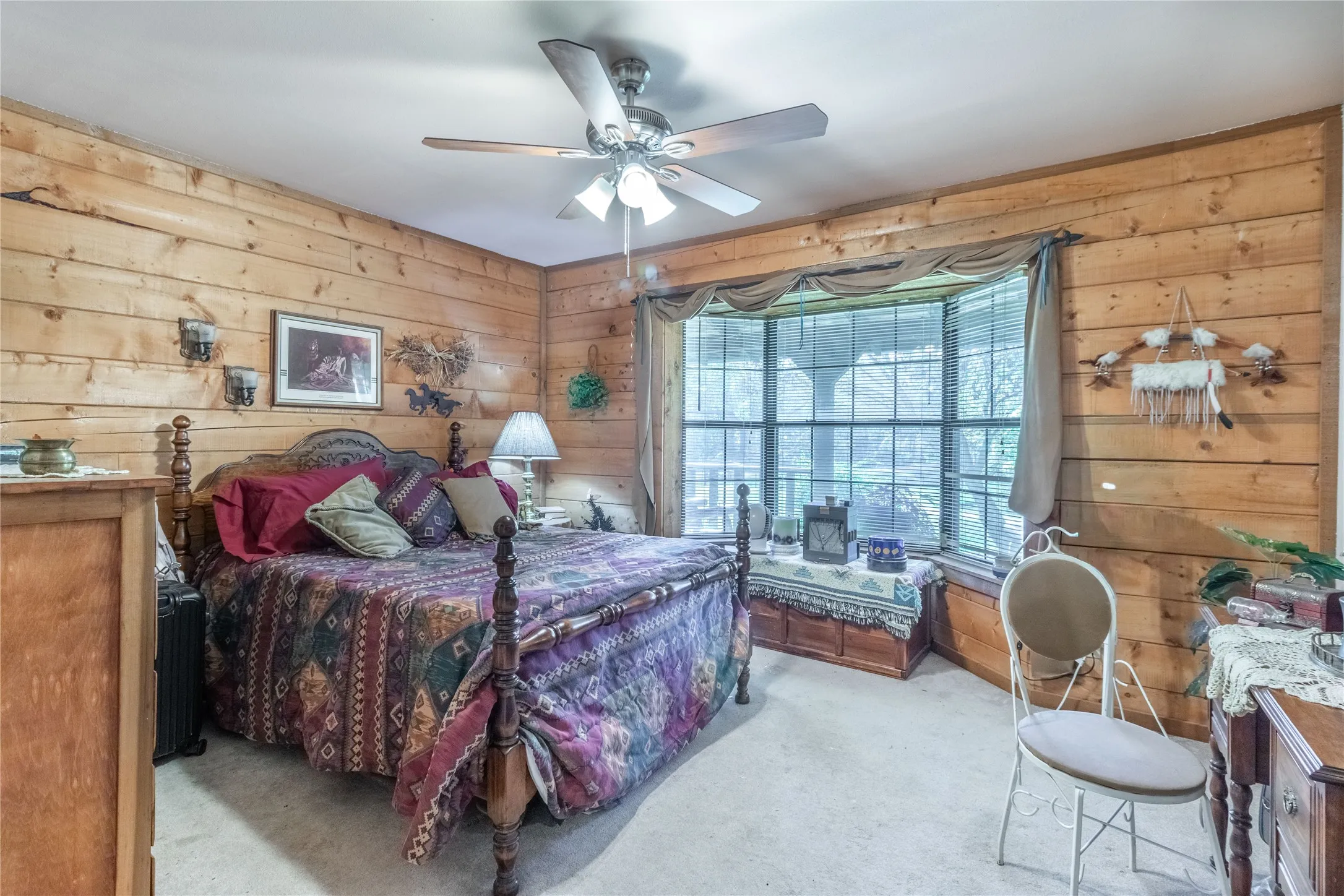 Single Family Residence For Sale in Smith County , 22233 County Road 223, Arp, Texas 75750, 4 Bedrooms, 3 Bathrooms, Garage spaces, 2,468 Sqft, built in 1998, Preowned, Price $675,000, mls#21107871, Real Estate Agent in Arp, Homes For Sale in Smith county, Homes For Sale in Arp, Realtor in Arp Texas, Real Estate Brokerage Independent Realty Texas, Luminita Cordes Realtor
