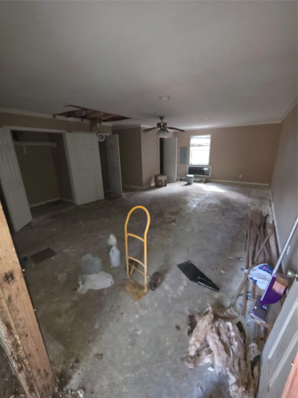 Single Family Residence For Sale in Trinity County , 55 Birch Street, Trinity, Texas 75862, 4 Bedroom, 3 Bathroom, Garage spaces, 2,086 Sqft, built in 1985, mls#21107874, Real Estate Agent in Trinity, Homes For Sale in Trinity county, Homes For Sale in Trinity, Realtor in Trinity Texas, Real Estate Brokerage Independent Realty Texas, Luminita Cordes Realtor
