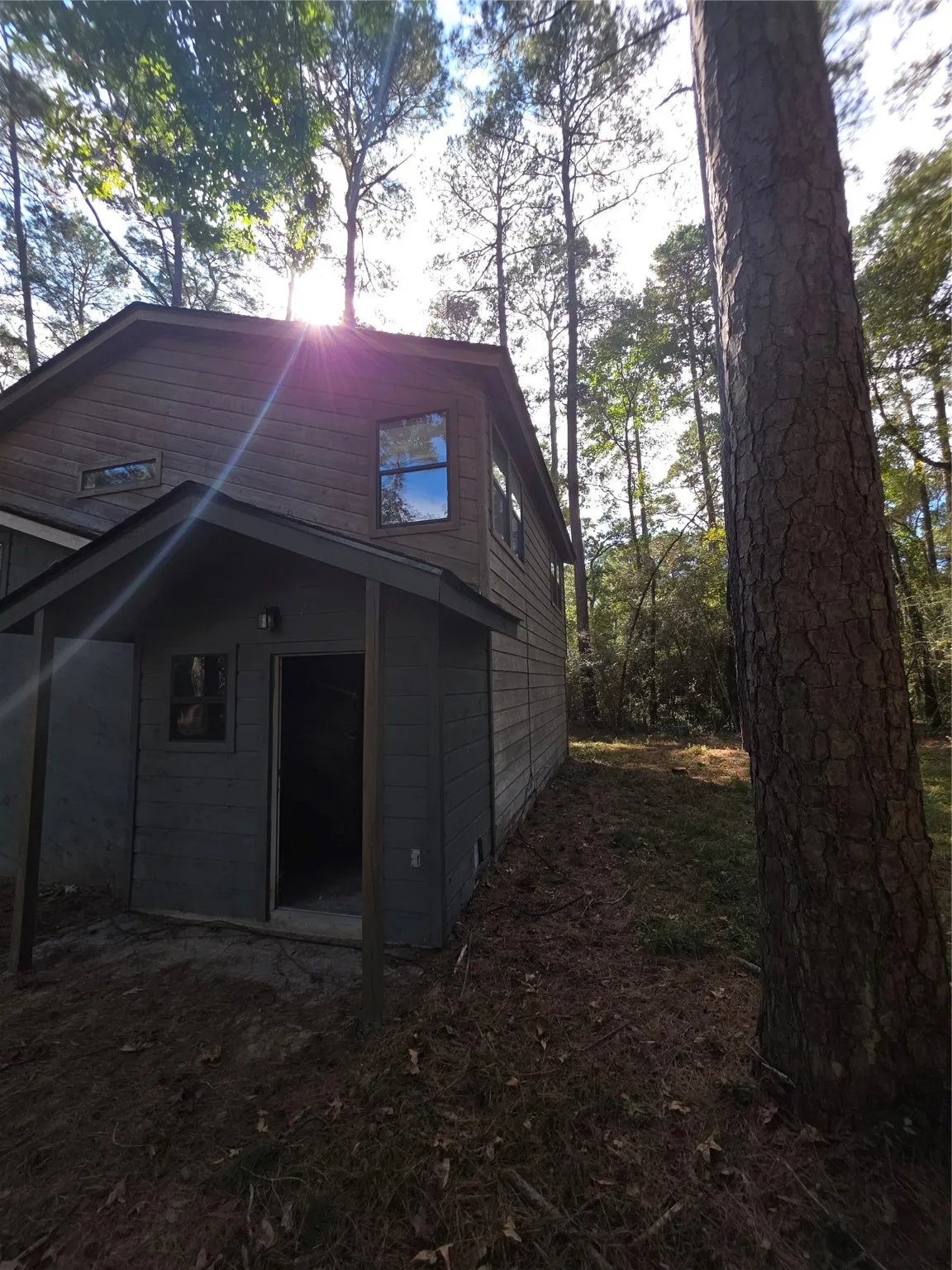 Single Family Residence For Sale in Trinity County , 55 Birch Street, Trinity, Texas 75862, 4 Bedroom, 3 Bathroom, Garage spaces, 2,086 Sqft, built in 1985, mls#21107874, Real Estate Agent in Trinity, Homes For Sale in Trinity county, Homes For Sale in Trinity, Realtor in Trinity Texas, Real Estate Brokerage Independent Realty Texas, Luminita Cordes Realtor