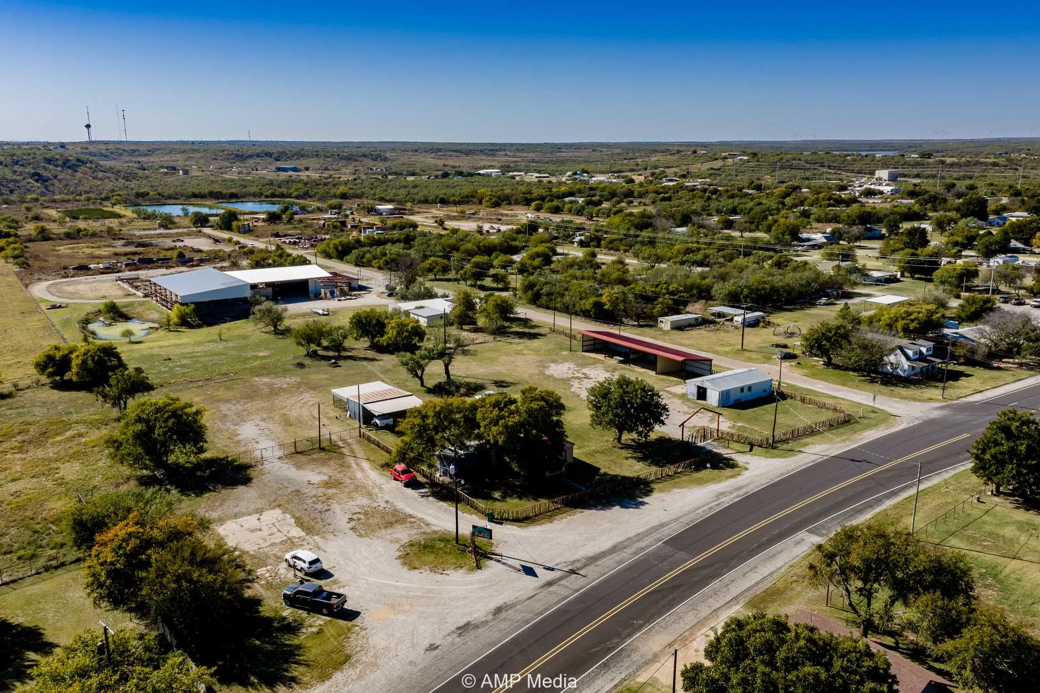 Single Family Residence For Sale in Throckmorton County , 507 E Chestnut, Throckmorton, Texas 76483, 2 Bedroom, 1 Bathroom, 3 Garage spaces, 992 Sqft, built in 1965, Preowned, Price $100,000, mls#21102160, Real Estate Agent in Throckmorton, Homes For Sale in Throckmorton county, Homes For Sale in Throckmorton, Realtor in Throckmorton Texas, Real Estate Brokerage Independent Realty Texas, Luminita Cordes Realtor