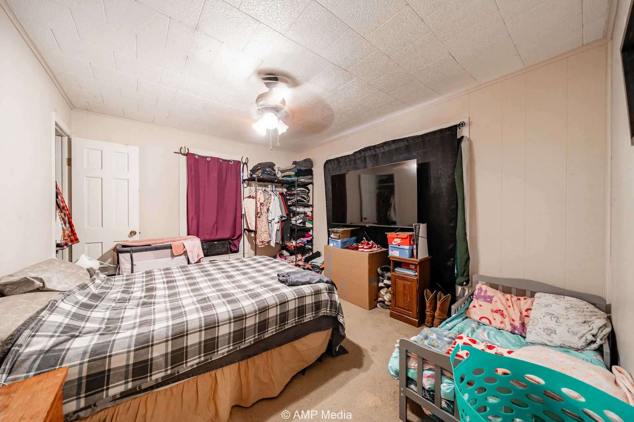 Single Family Residence For Sale in Throckmorton County , 507 E Chestnut, Throckmorton, Texas 76483, 2 Bedroom, 1 Bathroom, 3 Garage spaces, 992 Sqft, built in 1965, Preowned, Price $100,000, mls#21102160, Real Estate Agent in Throckmorton, Homes For Sale in Throckmorton county, Homes For Sale in Throckmorton, Realtor in Throckmorton Texas, Real Estate Brokerage Independent Realty Texas, Luminita Cordes Realtor
