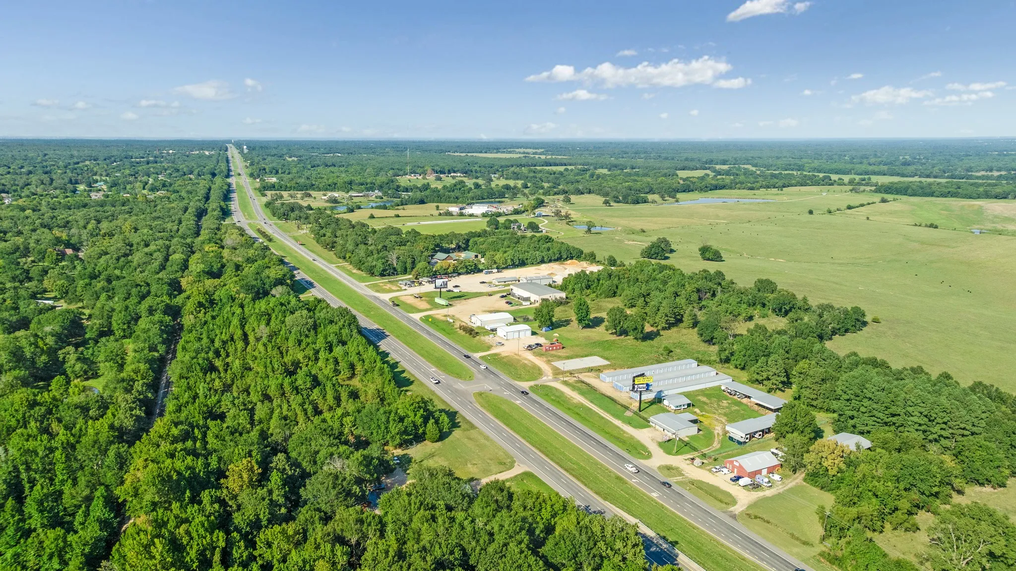 Aerial view of property's​​‌​​​​‌​​‌‌​‌‌​​​‌‌​‌​‌​‌​​​‌​​ location