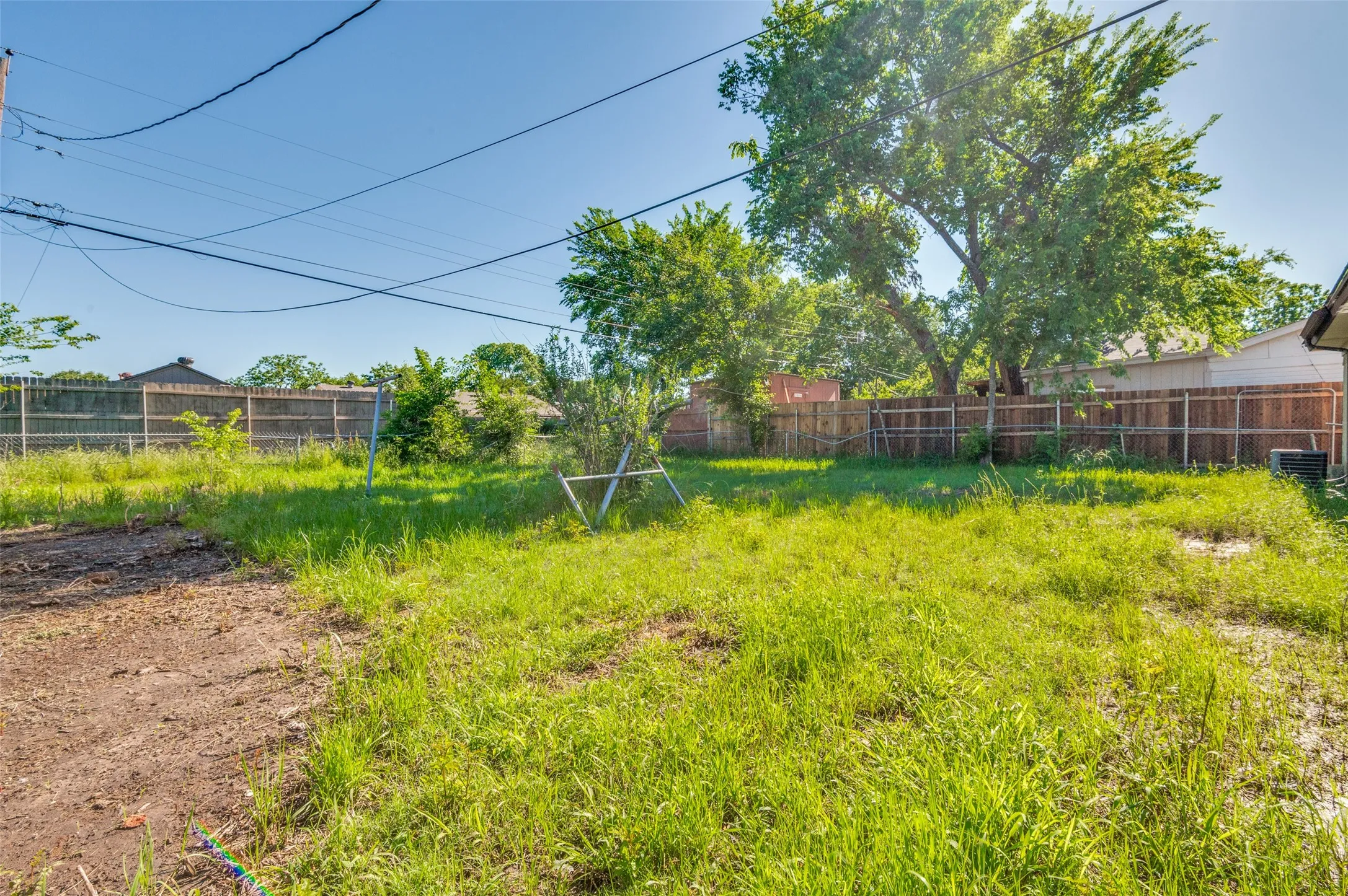 Single Family Residence For Rent in Dallas County , 14217 Carla Drive, Balch Springs, Texas 75180, 3 Bedrooms, 1 Bathroom, Garage spaces, 1,182 Sqft, built in 1967, Preowned, Price $1,900, mls#21108521, Real Estate Agent in Balch Springs, Homes For Rent in Dallas county, Homes For Rent in Balch Springs, Realtor in Balch Springs Texas, Real Estate Brokerage Independent Realty Texas, Luminita Cordes Realtor