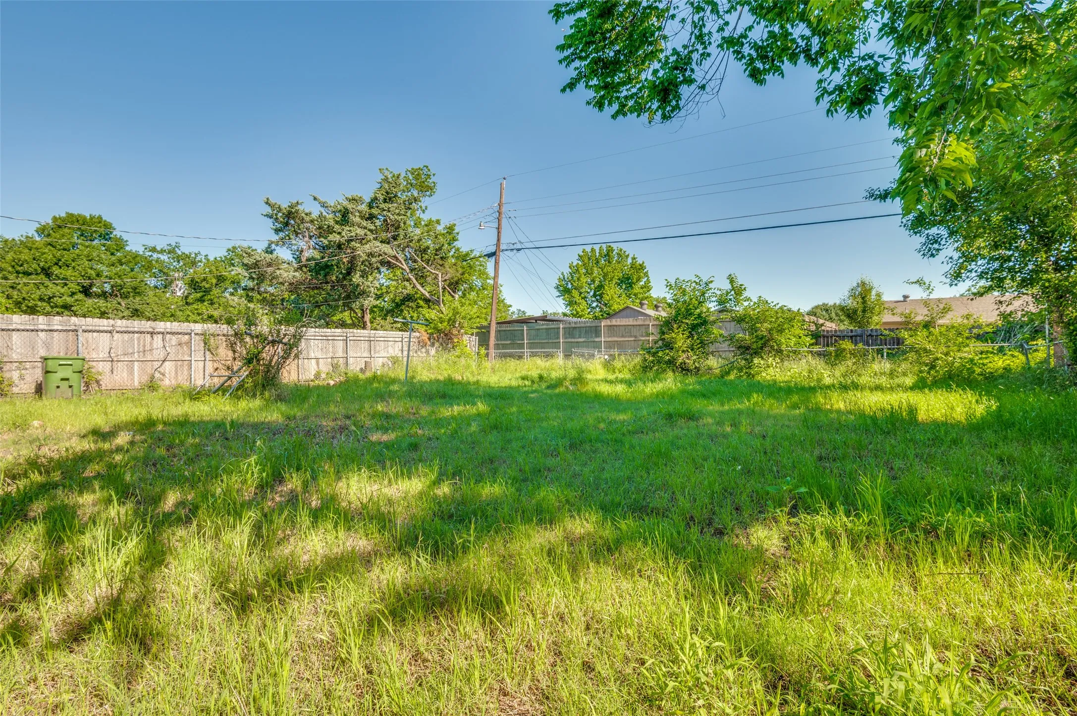 Single Family Residence For Rent in Dallas County , 14217 Carla Drive, Balch Springs, Texas 75180, 3 Bedrooms, 1 Bathroom, Garage spaces, 1,182 Sqft, built in 1967, Preowned, Price $1,900, mls#21108521, Real Estate Agent in Balch Springs, Homes For Rent in Dallas county, Homes For Rent in Balch Springs, Realtor in Balch Springs Texas, Real Estate Brokerage Independent Realty Texas, Luminita Cordes Realtor