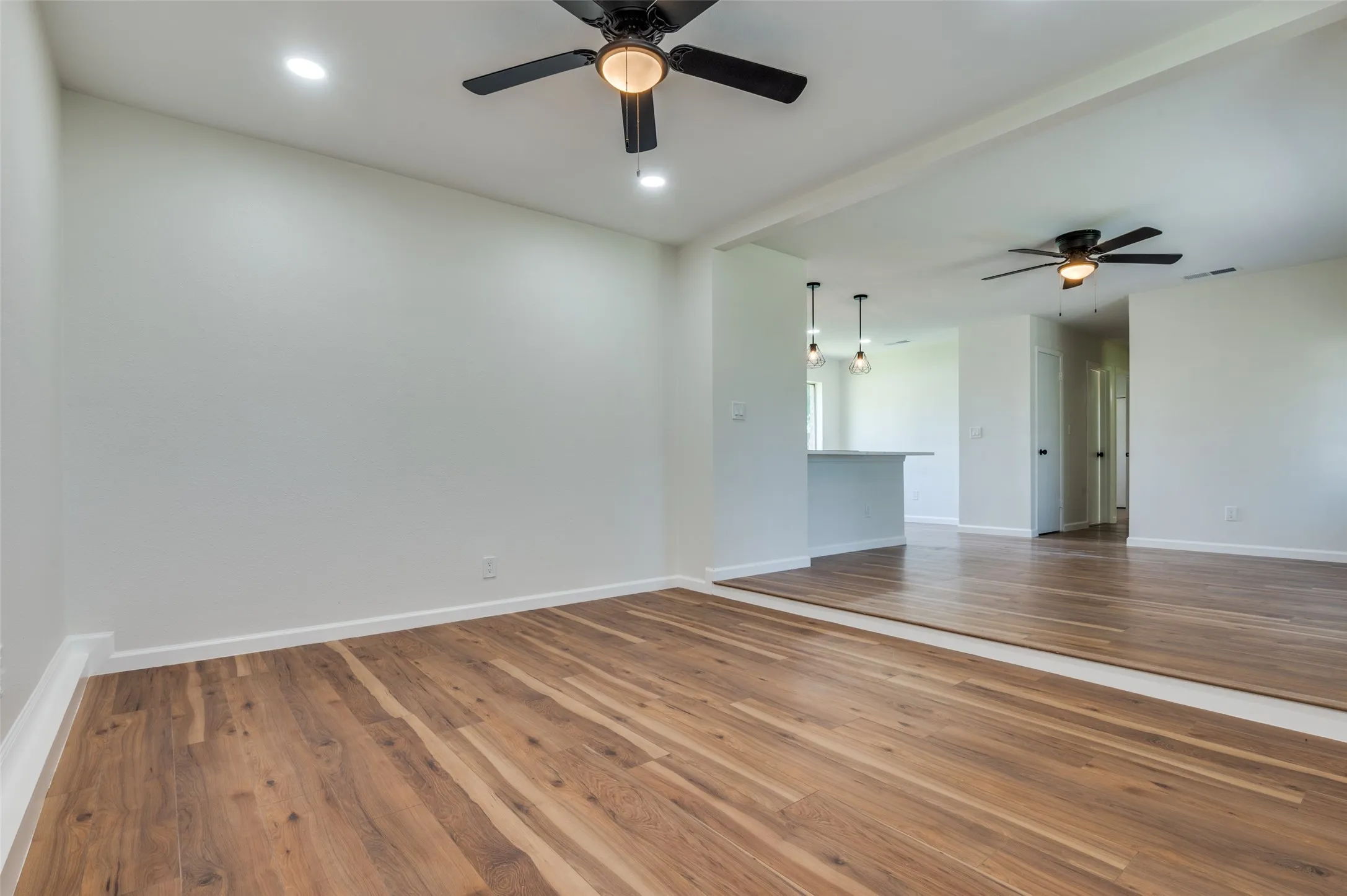 Single Family Residence For Rent in Dallas County , 14217 Carla Drive, Balch Springs, Texas 75180, 3 Bedrooms, 1 Bathroom, Garage spaces, 1,182 Sqft, built in 1967, Preowned, Price $1,900, mls#21108521, Real Estate Agent in Balch Springs, Homes For Rent in Dallas county, Homes For Rent in Balch Springs, Realtor in Balch Springs Texas, Real Estate Brokerage Independent Realty Texas, Luminita Cordes Realtor