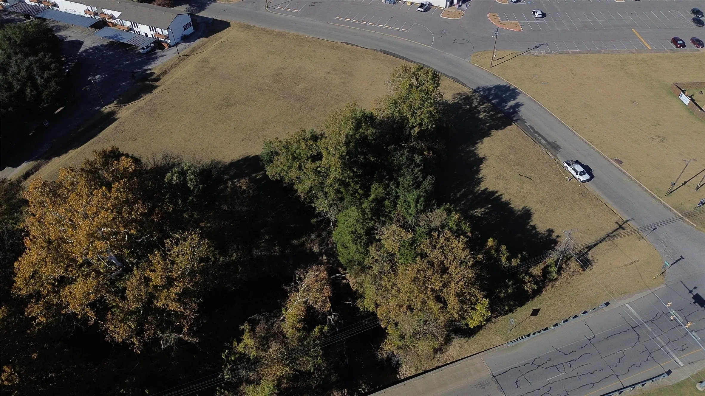 Aerial view of property and surrounding area