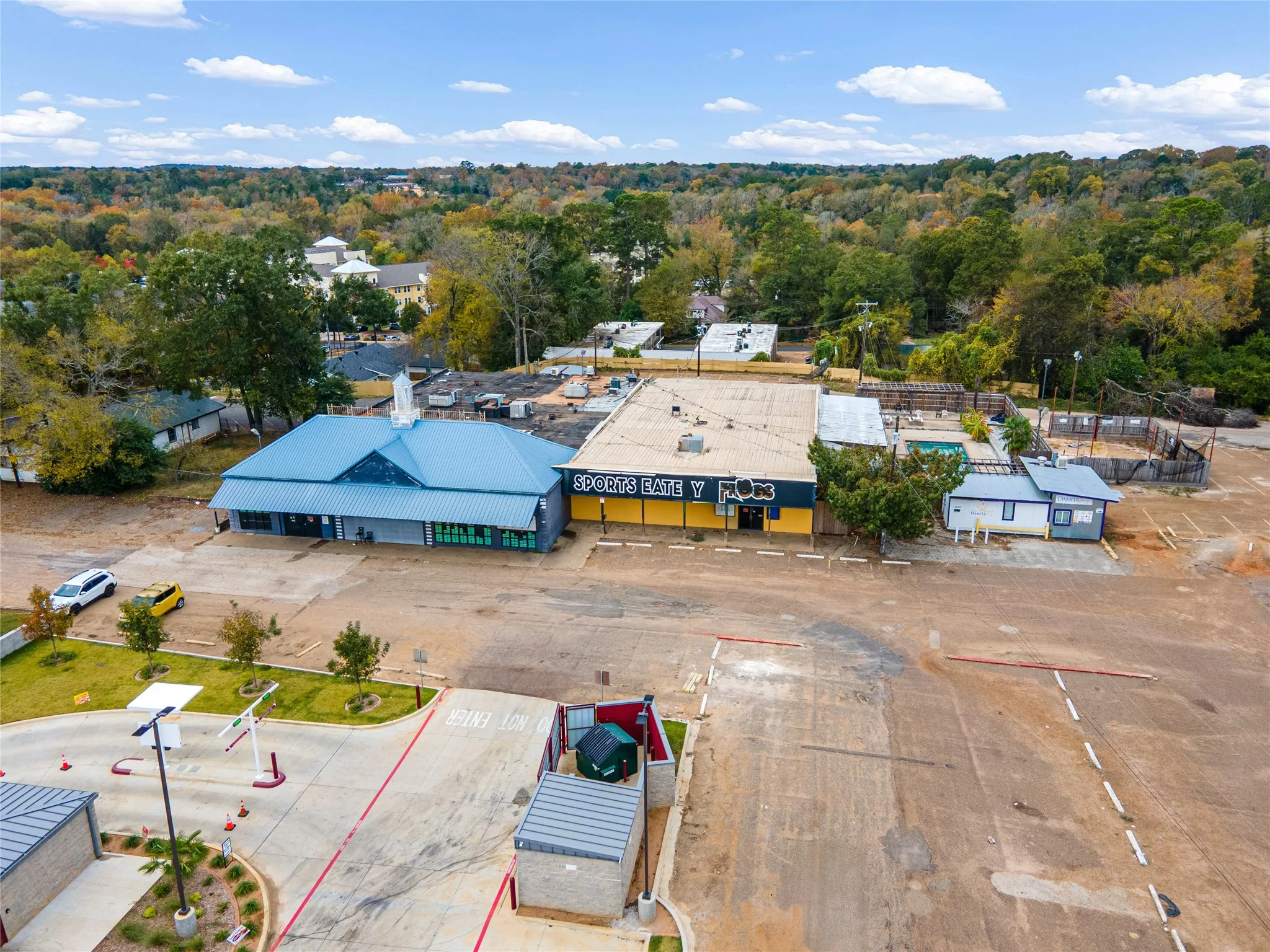 Retail For Sale in Nacogdoches County , 1507 North Street, Nacogdoches, Texas 75965, 0, 0, Garage spaces, 0 Sqft, built in 1980, Preowned, Price $1,450,000, mls#21108731, Real Estate Agent in Nacogdoches, Homes For Sale in Nacogdoches county, Homes For Sale in Nacogdoches, Realtor in Nacogdoches Texas, Real Estate Brokerage Independent Realty Texas, Luminita Cordes Realtor