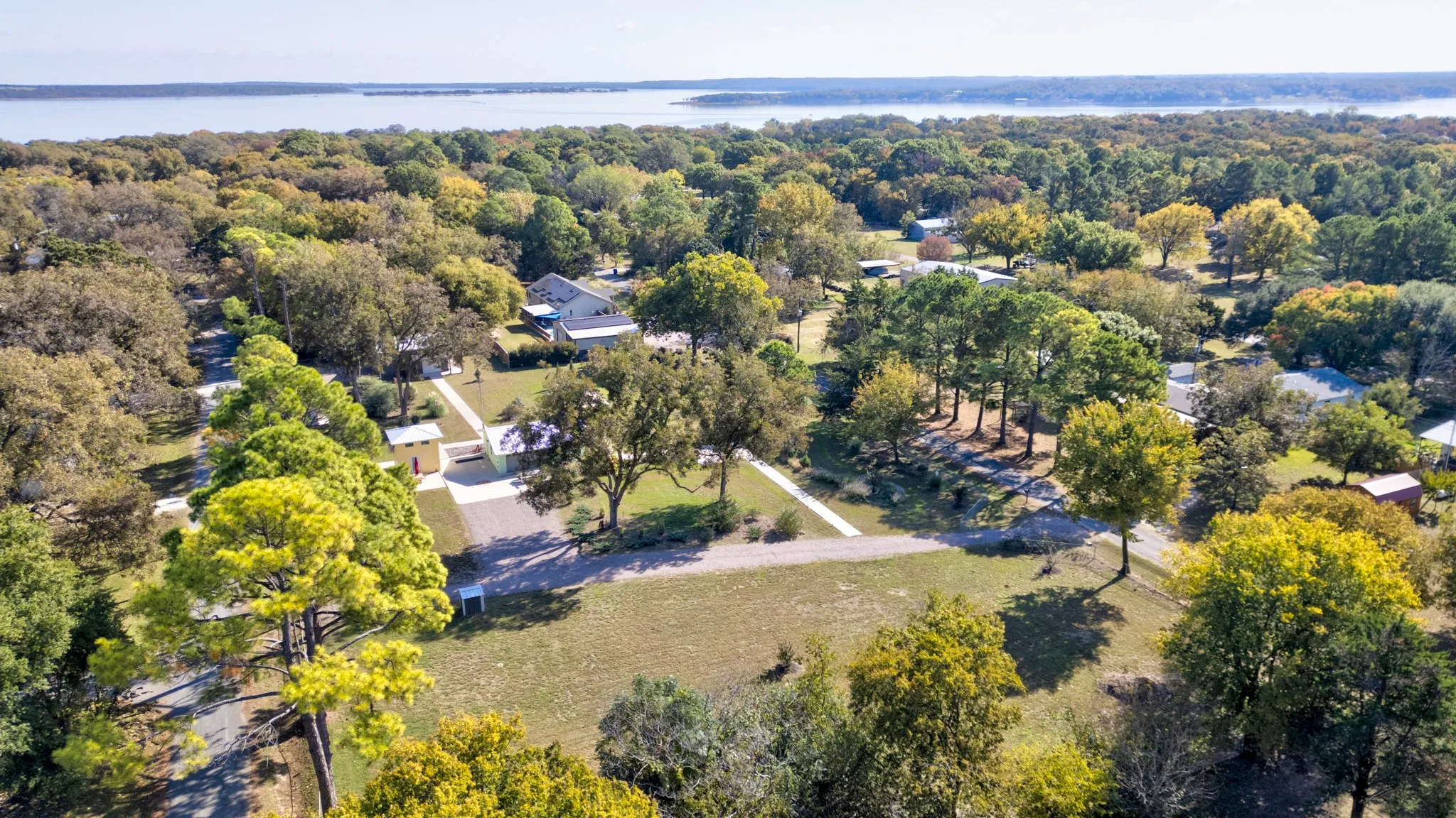 Single Family Residence For Sale in Grayson County , 227 Newcastle Drive, Gordonville, Texas 76245, 1 Bedroom, 1 Bathroom, Garage spaces, 1,440 Sqft, built in 2011, mls#21105085, Real Estate Agent in Gordonville, Homes For Sale in Grayson county, Homes For Sale in Gordonville, Realtor in Gordonville Texas, Real Estate Brokerage Independent Realty Texas, Luminita Cordes Realtor