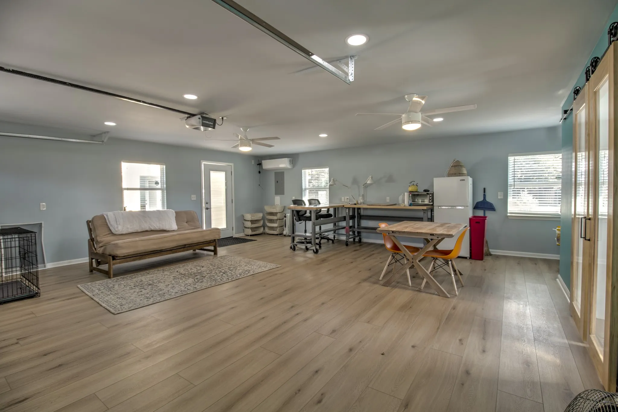 Open Floor Plan!
