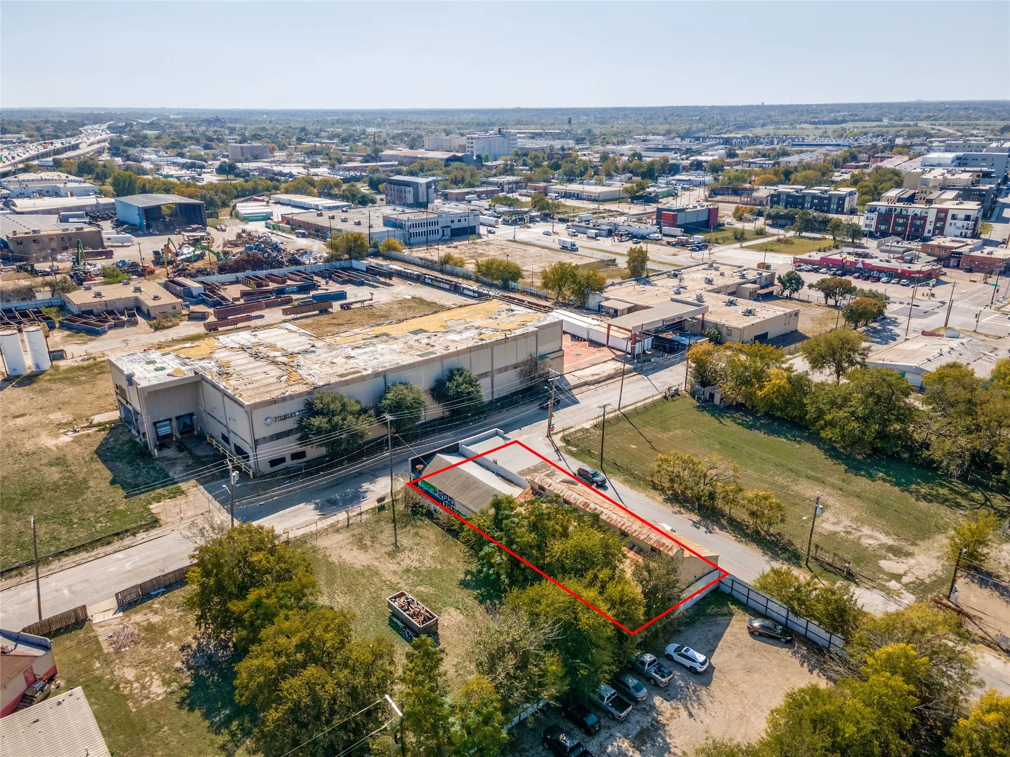 Industrial For Sale in Dallas County , 2401 Hickory Street, Dallas, Texas 75215, 0, 0, Garage spaces, 0 Sqft, built in 1907, Preowned, Price $1,499,900, mls#21106945, Real Estate Agent in Dallas, Homes For Sale in Dallas county, Homes For Sale in Dallas, Realtor in Dallas Texas, Real Estate Brokerage Independent Realty Texas, Luminita Cordes Realtor