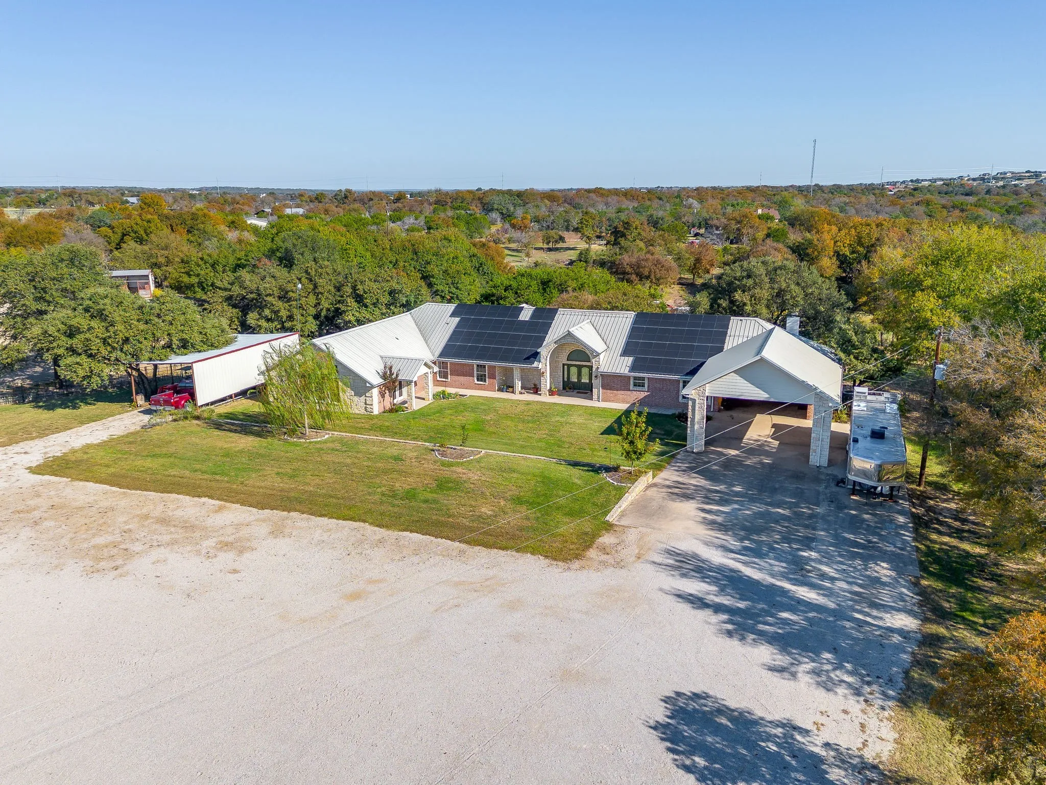Single Family Residence For Sale in Parker County , 1390 Mary Drive, Weatherford, Texas 76085, 4 Bedroom, 4 Bathroom, Garage spaces, 4,672 Sqft, built in 1996, mls#21108744, Real Estate Agent in Weatherford, Homes For Sale in Parker county, Homes For Sale in Weatherford, Realtor in Weatherford Texas, Real Estate Brokerage Independent Realty Texas, Luminita Cordes Realtor