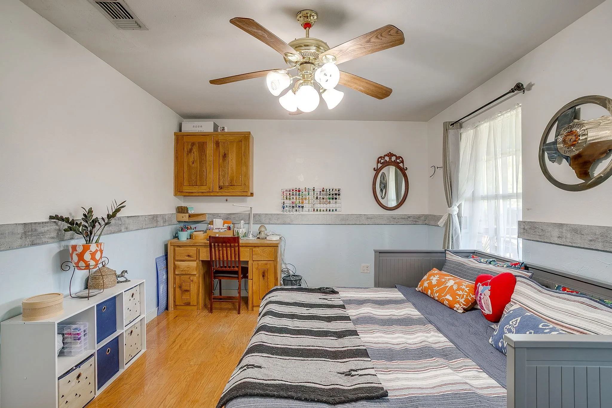 Single Family Residence For Sale in Parker County , 1390 Mary Drive, Weatherford, Texas 76085, 4 Bedroom, 4 Bathroom, Garage spaces, 4,672 Sqft, built in 1996, mls#21108744, Real Estate Agent in Weatherford, Homes For Sale in Parker county, Homes For Sale in Weatherford, Realtor in Weatherford Texas, Real Estate Brokerage Independent Realty Texas, Luminita Cordes Realtor