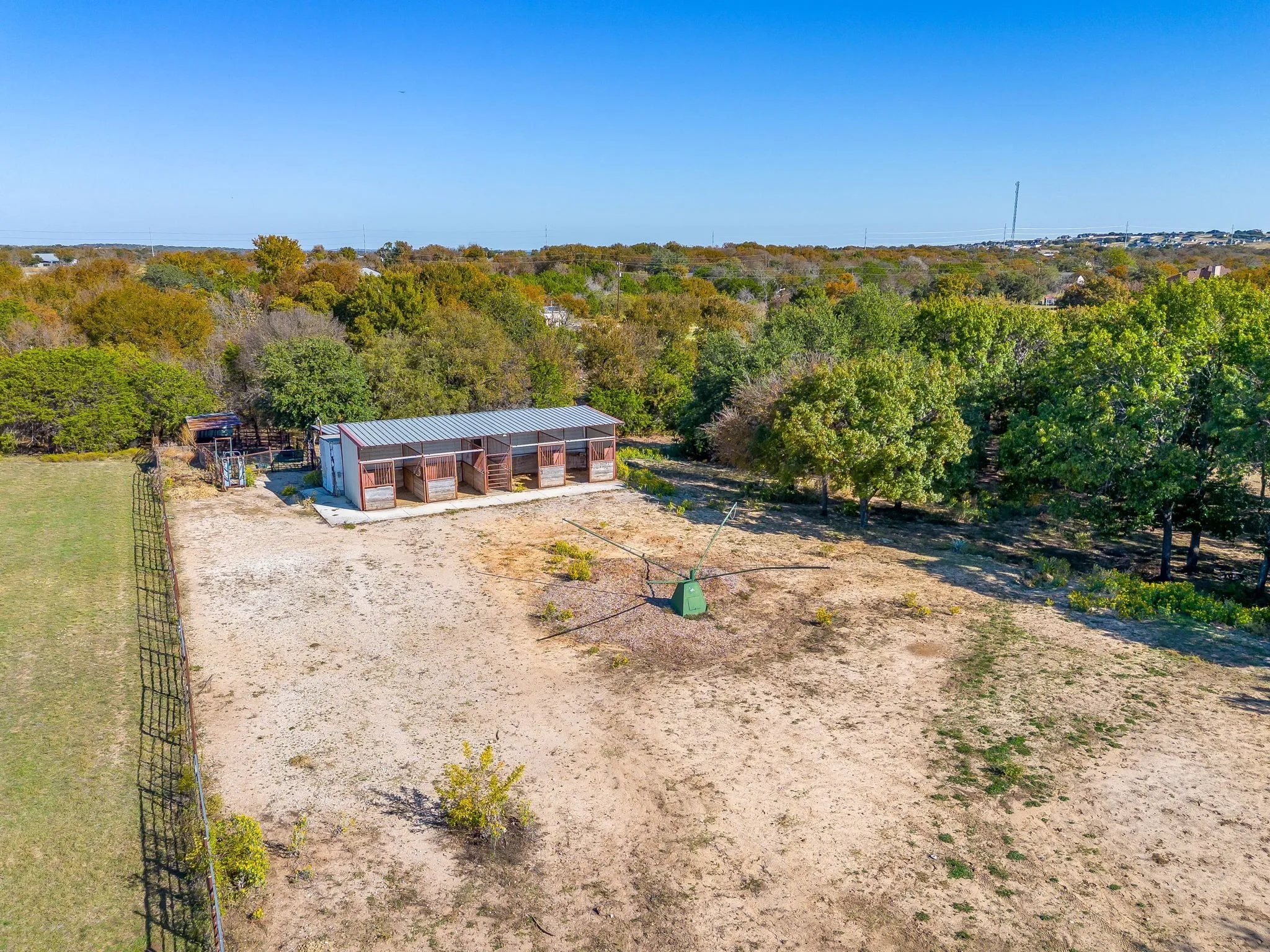 Single Family Residence For Sale in Parker County , 1390 Mary Drive, Weatherford, Texas 76085, 4 Bedroom, 4 Bathroom, Garage spaces, 4,672 Sqft, built in 1996, mls#21108744, Real Estate Agent in Weatherford, Homes For Sale in Parker county, Homes For Sale in Weatherford, Realtor in Weatherford Texas, Real Estate Brokerage Independent Realty Texas, Luminita Cordes Realtor