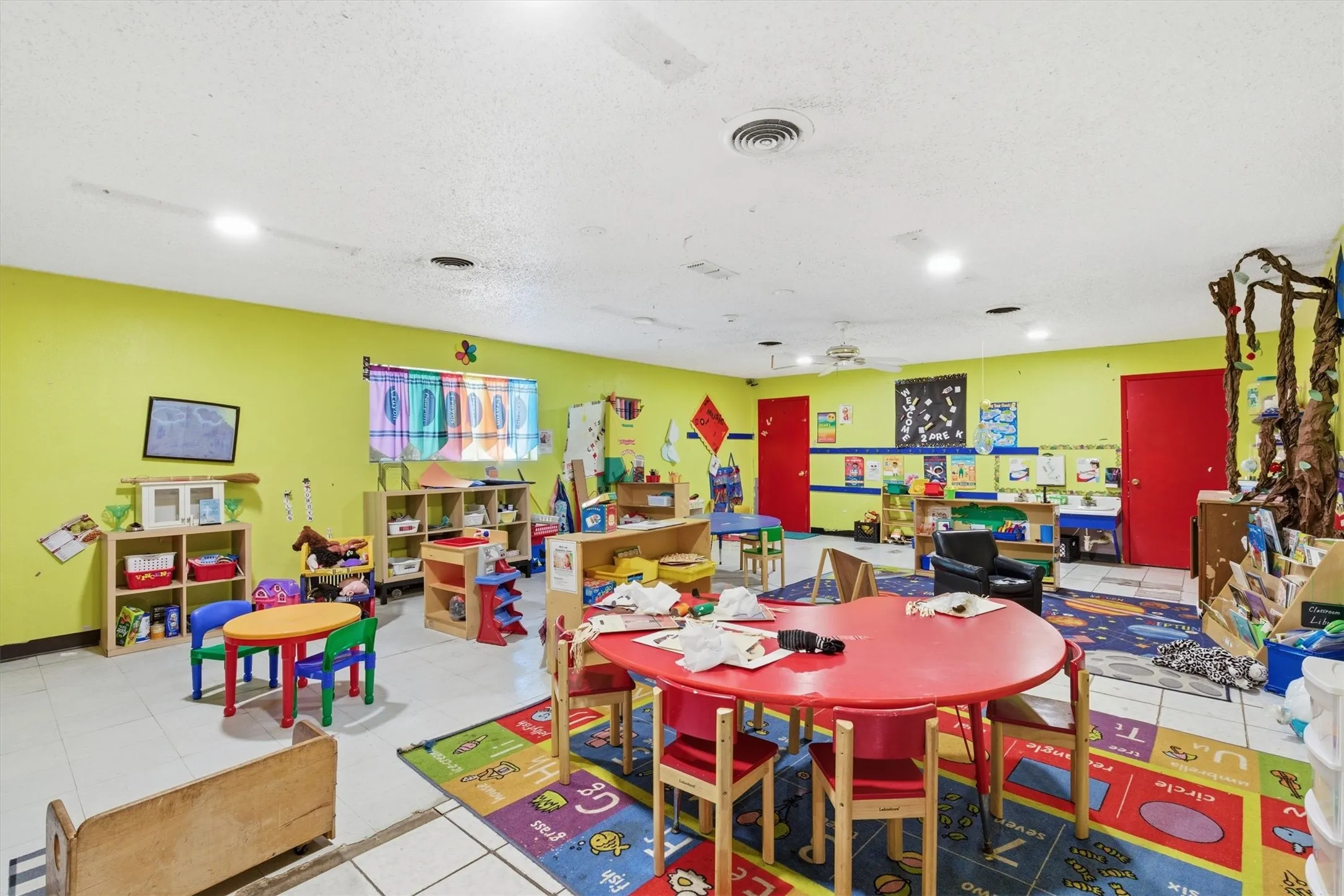 Business For Sale in Dallas County , 622 Freetown, Grand Prairie, Texas 75051, 0, 0, Garage spaces, 0 Sqft, built in 1985, Preowned, mls#21103411, Real Estate Agent in Grand Prairie, Homes For Sale in Dallas county, Homes For Sale in Grand Prairie, Realtor in Grand Prairie Texas, Real Estate Brokerage Independent Realty Texas, Luminita Cordes Realtor