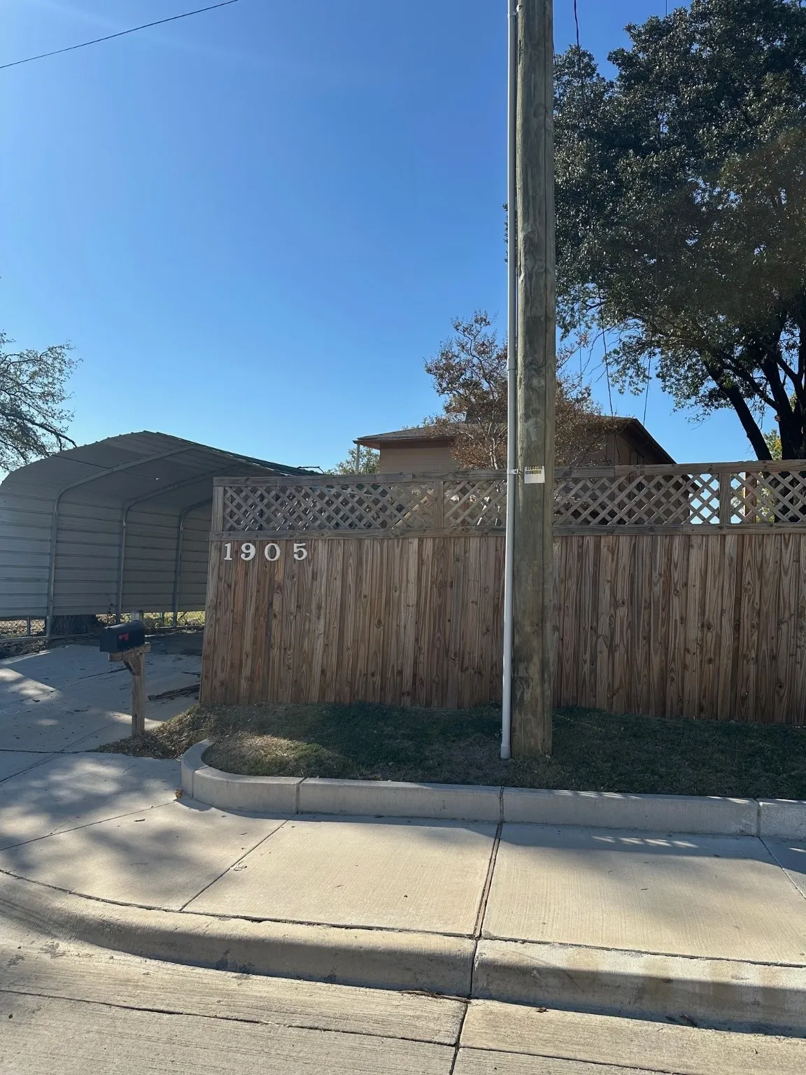 Single Family Residence For Rent in Dallas County , 1905 Hard Rock Road, Irving, Texas 75061, 4 Bedroom, 3 Bathroom, Garage spaces, 3,150 Sqft, built in 1961, Unknown, mls#21109609, Real Estate Agent in Irving, Homes For Rent in Dallas county, Homes For Rent in Irving, Realtor in Irving Texas, Real Estate Brokerage Independent Realty Texas, Luminita Cordes Realtor