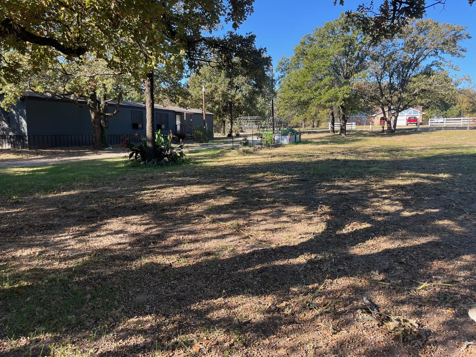 Manufactured Home For Sale in Parker County , 126 Briar Oaks Drive, Azle, Texas 76020, 3 Bedroom, 2 Bathroom, Garage spaces, 1,216 Sqft, built in 1996, mls#21109623, Real Estate Agent in Azle, Homes For Sale in Parker county, Homes For Sale in Azle, Realtor in Azle Texas, Real Estate Brokerage Independent Realty Texas, Luminita Cordes Realtor