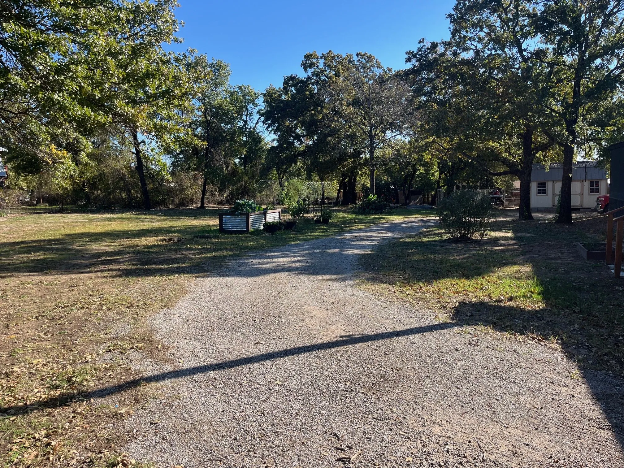 Manufactured Home For Sale in Parker County , 126 Briar Oaks Drive, Azle, Texas 76020, 3 Bedroom, 2 Bathroom, Garage spaces, 1,216 Sqft, built in 1996, mls#21109623, Real Estate Agent in Azle, Homes For Sale in Parker county, Homes For Sale in Azle, Realtor in Azle Texas, Real Estate Brokerage Independent Realty Texas, Luminita Cordes Realtor