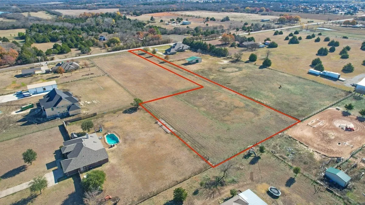 Unimproved Land For Sale in Collin County , 1.74 AC CR 377, Van Alstyne, Texas 75495, 0, 0, Garage spaces, 0 Sqft, built in 0, mls#21102903, Real Estate Agent in Van Alstyne, Homes For Sale in Collin county, Homes For Sale in Van Alstyne, Realtor in Van Alstyne Texas, Real Estate Brokerage Independent Realty Texas, Luminita Cordes Realtor
