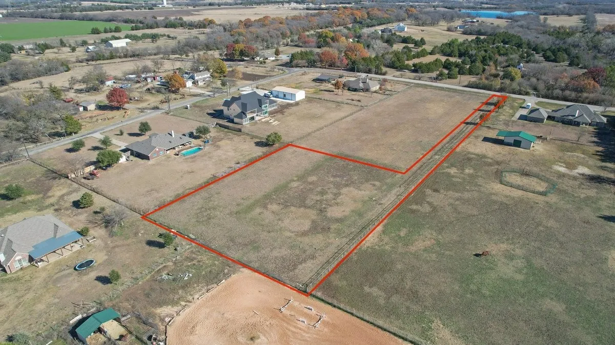 Unimproved Land For Sale in Collin County , 1.74 AC CR 377, Van Alstyne, Texas 75495, 0, 0, Garage spaces, 0 Sqft, built in 0, mls#21102903, Real Estate Agent in Van Alstyne, Homes For Sale in Collin county, Homes For Sale in Van Alstyne, Realtor in Van Alstyne Texas, Real Estate Brokerage Independent Realty Texas, Luminita Cordes Realtor