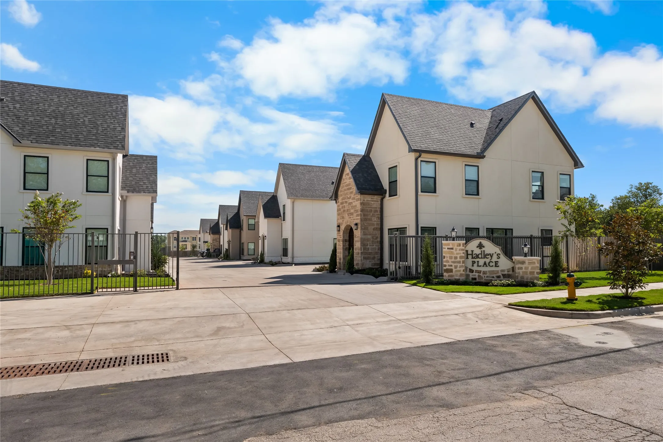 Single Family Residence For Sale in Mc Lennan County , 2700 S 2nd A, Waco, Texas 76706, 4 Bedroom, 5 Bathroom, Garage spaces, 1,954 Sqft, built in 2025, mls#21085321, Real Estate Agent in Waco, Homes For Sale in Mc Lennan county, Homes For Sale in Waco, Realtor in Waco Texas, Real Estate Brokerage Independent Realty Texas, Luminita Cordes Realtor