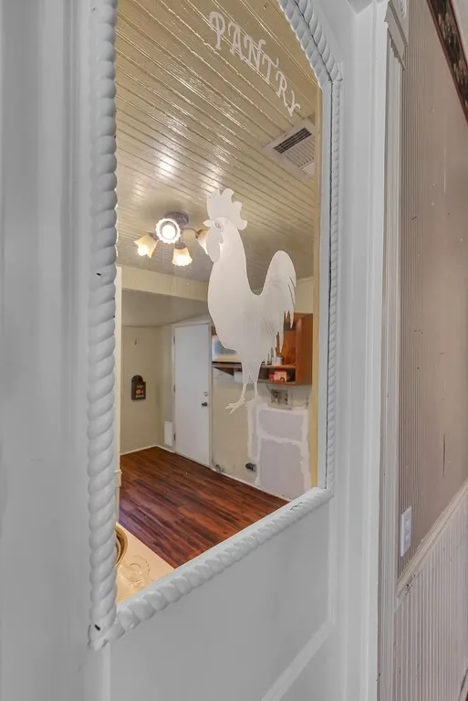 Detailed view of wood finished floors