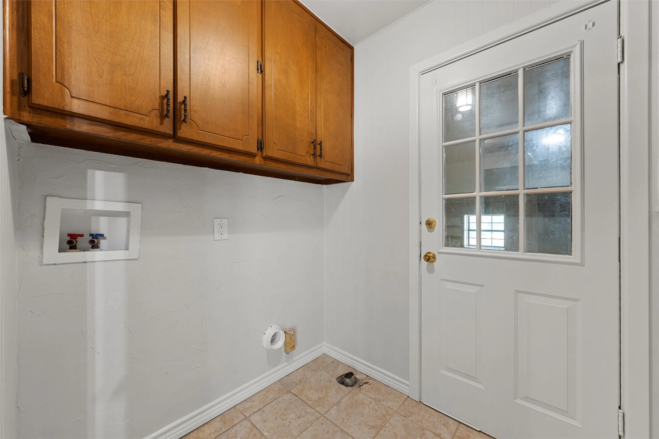 Single Family Residence For Sale in Mc Lennan County , 2624 Alvin Street, Waco, Texas 76708, 3 Bedroom, 2 Bathroom, Garage spaces, 1,815 Sqft, built in 1959, mls#21096963, Real Estate Agent in Waco, Homes For Sale in Mc Lennan county, Homes For Sale in Waco, Realtor in Waco Texas, Real Estate Brokerage Independent Realty Texas, Luminita Cordes Realtor