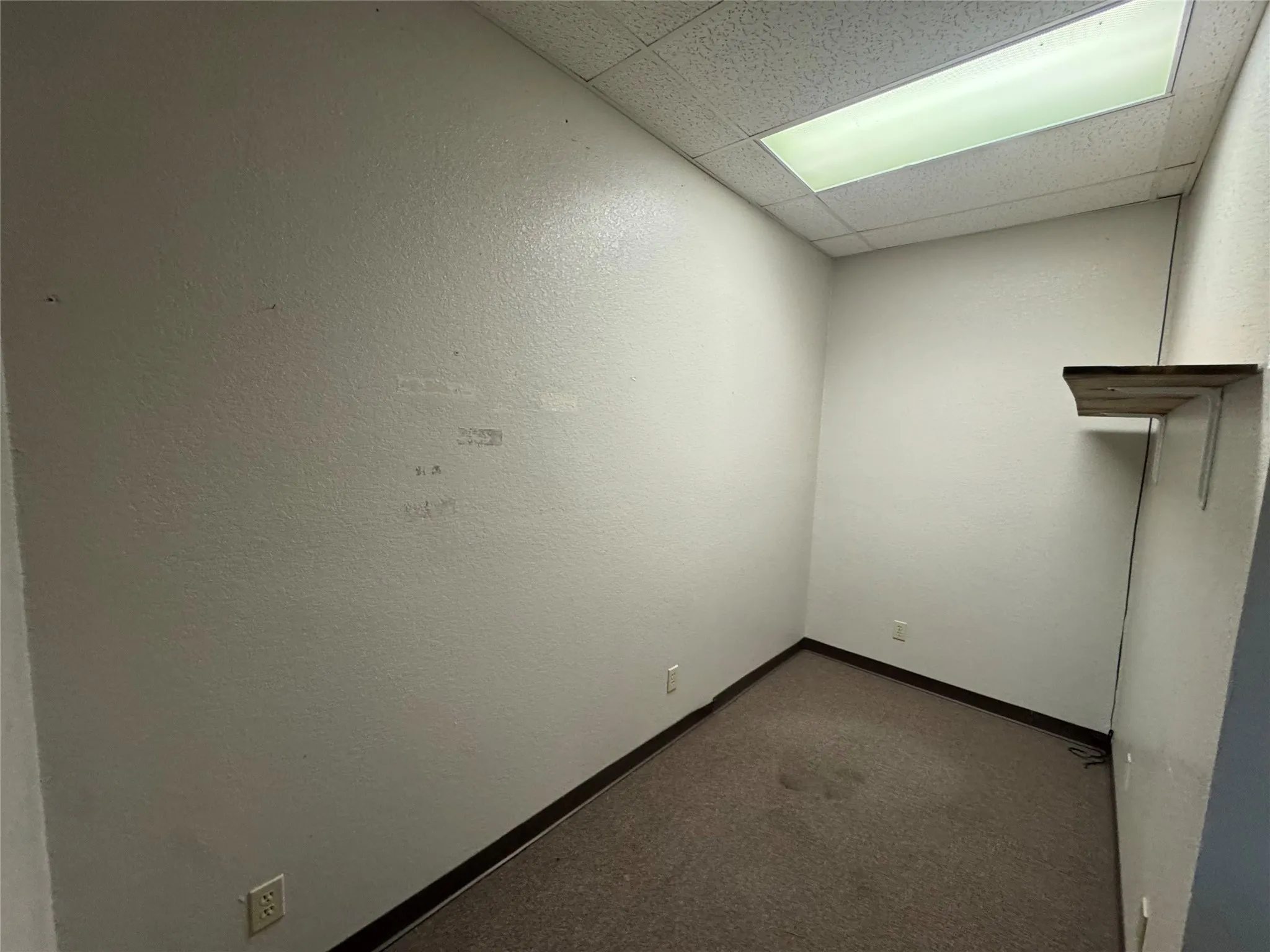 Office For Rent in Hood County , 340 S Morgan Street 322, Granbury, Texas 76048, 0, 0, Garage spaces, 0 Sqft, built in 1985, Preowned, mls#21110781, Real Estate Agent in Granbury, Homes For Rent in Hood county, Homes For Rent in Granbury, Realtor in Granbury Texas, Real Estate Brokerage Independent Realty Texas, Luminita Cordes Realtor