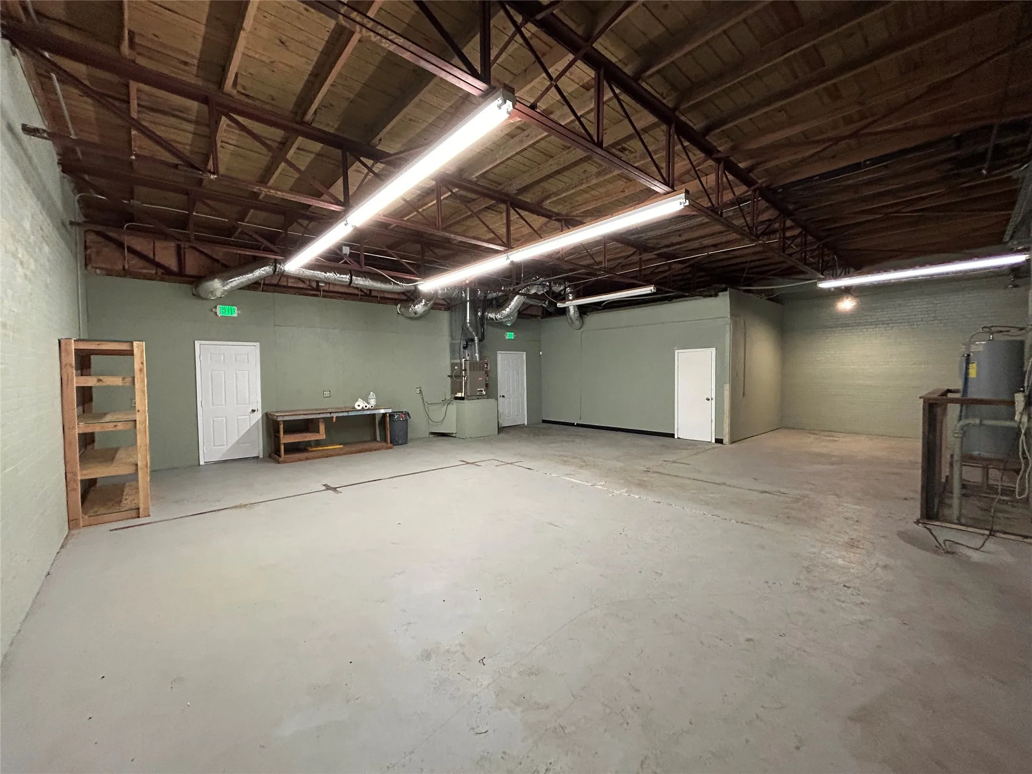 Retail For Sale in Smith County , 121 S Glenwood Boulevard, Tyler, Texas 75702, 0, 0, Garage spaces, 0 Sqft, built in 1950, Preowned, Price $199,000, mls#21110909, Real Estate Agent in Tyler, Homes For Sale in Smith county, Homes For Sale in Tyler, Realtor in Tyler Texas, Real Estate Brokerage Independent Realty Texas, Luminita Cordes Realtor
