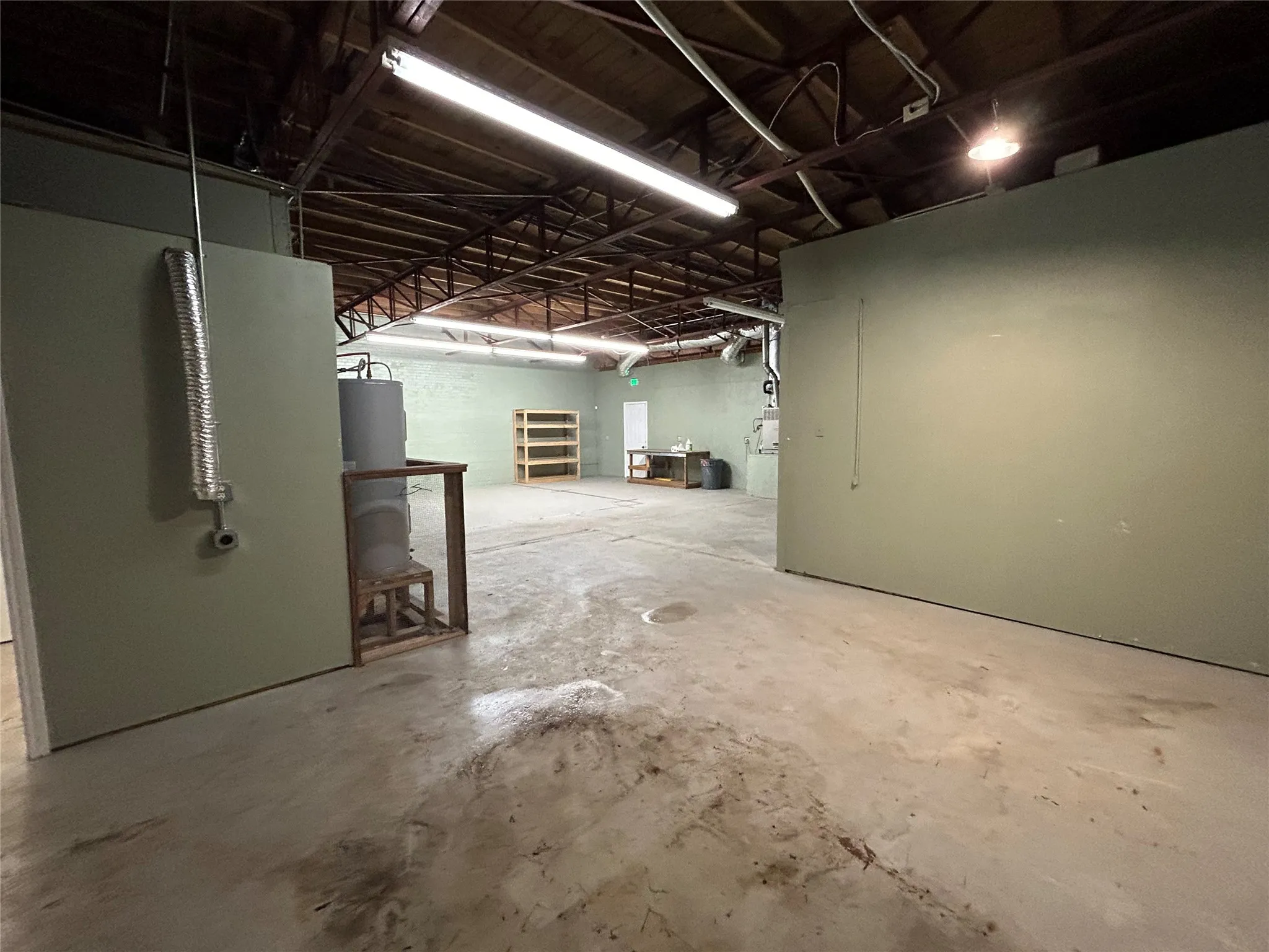 Retail For Sale in Smith County , 121 S Glenwood Boulevard, Tyler, Texas 75702, 0, 0, Garage spaces, 0 Sqft, built in 1950, Preowned, Price $199,000, mls#21110909, Real Estate Agent in Tyler, Homes For Sale in Smith county, Homes For Sale in Tyler, Realtor in Tyler Texas, Real Estate Brokerage Independent Realty Texas, Luminita Cordes Realtor