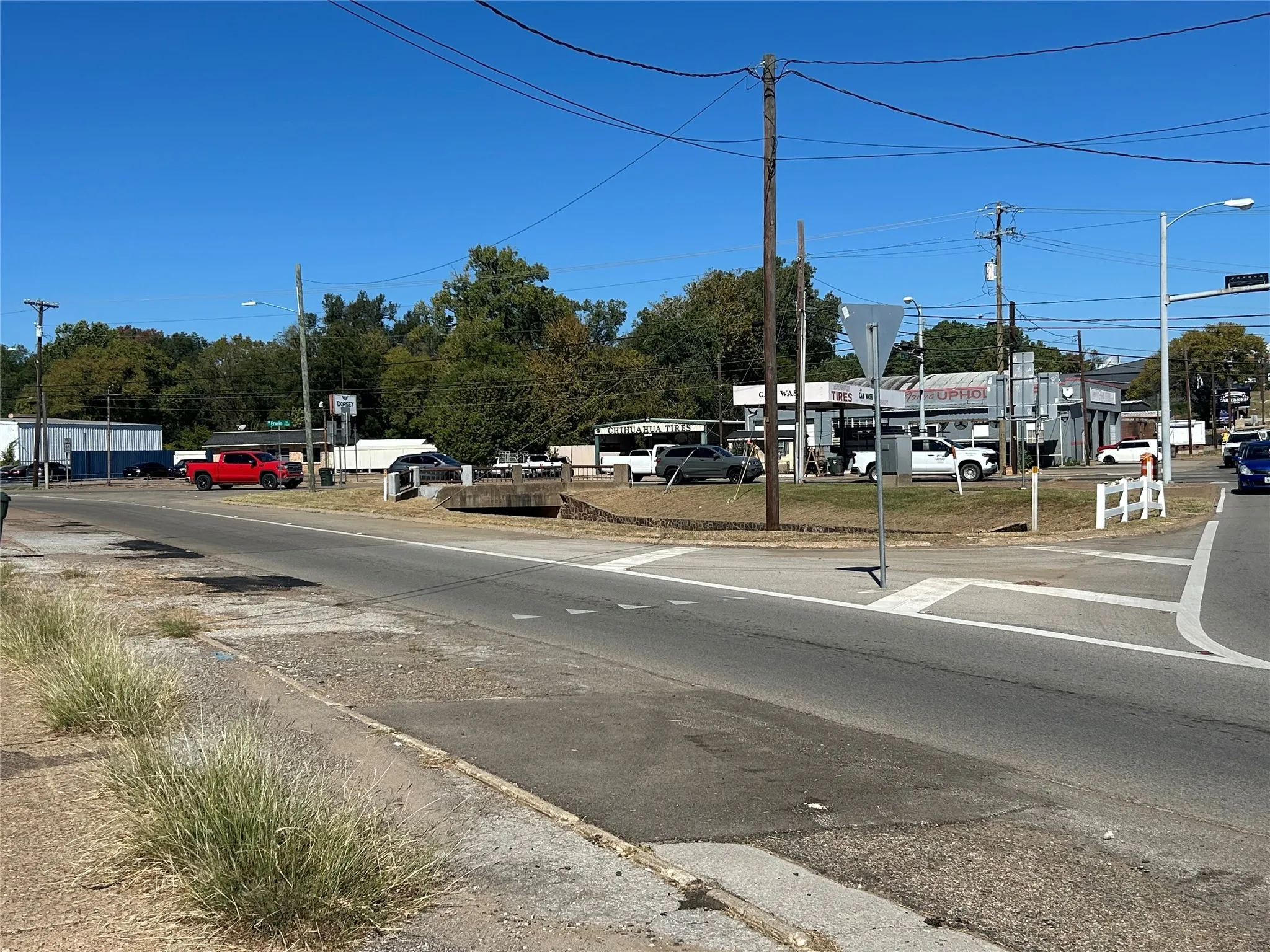 Retail For Sale in Smith County , 121 S Glenwood Boulevard, Tyler, Texas 75702, 0, 0, Garage spaces, 0 Sqft, built in 1950, Preowned, Price $199,000, mls#21110909, Real Estate Agent in Tyler, Homes For Sale in Smith county, Homes For Sale in Tyler, Realtor in Tyler Texas, Real Estate Brokerage Independent Realty Texas, Luminita Cordes Realtor