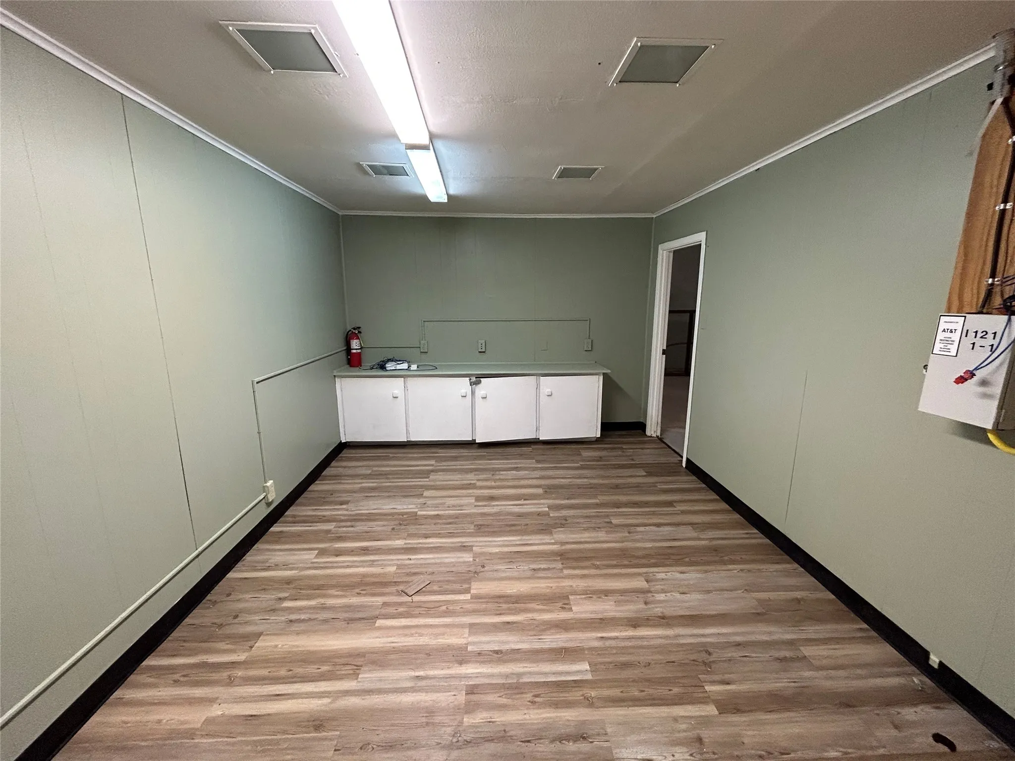 Retail For Sale in Smith County , 121 S Glenwood Boulevard, Tyler, Texas 75702, 0, 0, Garage spaces, 0 Sqft, built in 1950, Preowned, Price $199,000, mls#21110909, Real Estate Agent in Tyler, Homes For Sale in Smith county, Homes For Sale in Tyler, Realtor in Tyler Texas, Real Estate Brokerage Independent Realty Texas, Luminita Cordes Realtor