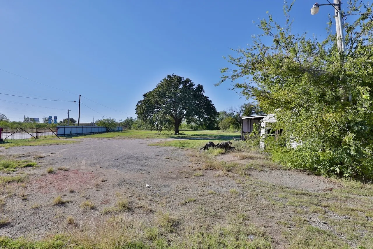 Business For Sale in Taylor County , 3652 Pine Street, Abilene, Texas 79601, 0, 0, Garage spaces, 0 Sqft, built in 1997, Preowned, mls#21108479, Real Estate Agent in Abilene, Homes For Sale in Taylor county, Homes For Sale in Abilene, Realtor in Abilene Texas, Real Estate Brokerage Independent Realty Texas, Luminita Cordes Realtor
