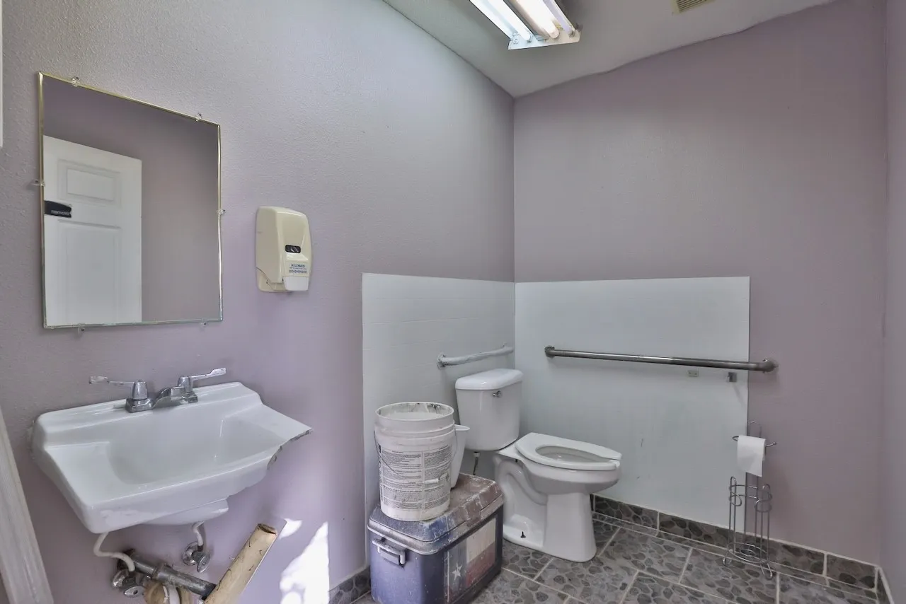 Business For Sale in Taylor County , 3652 Pine Street, Abilene, Texas 79601, 0, 0, Garage spaces, 0 Sqft, built in 1997, Preowned, mls#21108479, Real Estate Agent in Abilene, Homes For Sale in Taylor county, Homes For Sale in Abilene, Realtor in Abilene Texas, Real Estate Brokerage Independent Realty Texas, Luminita Cordes Realtor