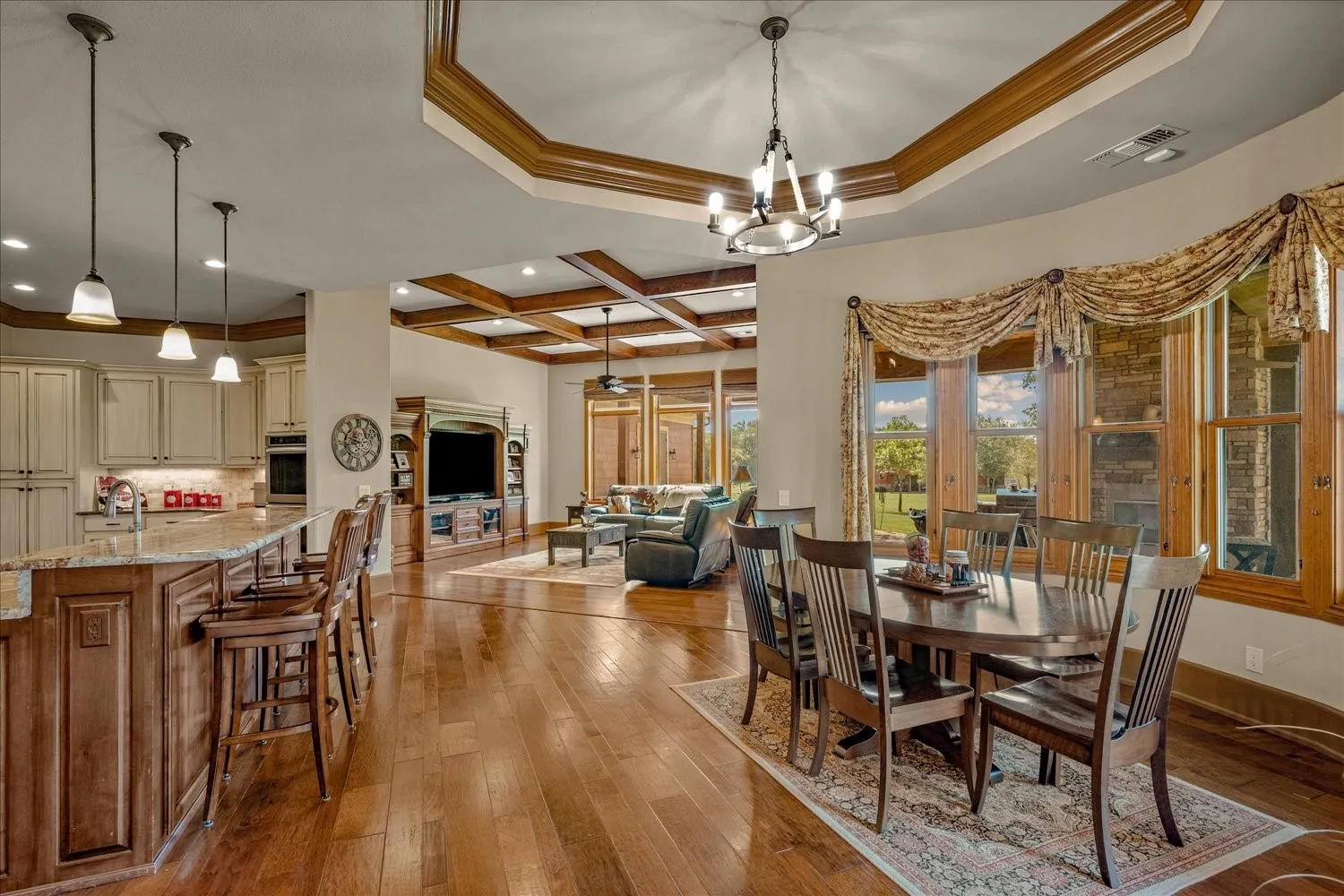 Single Family Residence For Sale in Lamar County , 695 County Road 36120 Road, Honey Grove, Texas 75446, 5 Bedrooms, 6 Bathrooms, 3 Garage spaces, 7,500 Sqft, built in 2013, Price $2,499,000, mls#21108808, Real Estate Agent in Honey Grove, Homes For Sale in Lamar county, Homes For Sale in Honey Grove, Realtor in Honey Grove Texas, Real Estate Brokerage Independent Realty Texas, Luminita Cordes Realtor