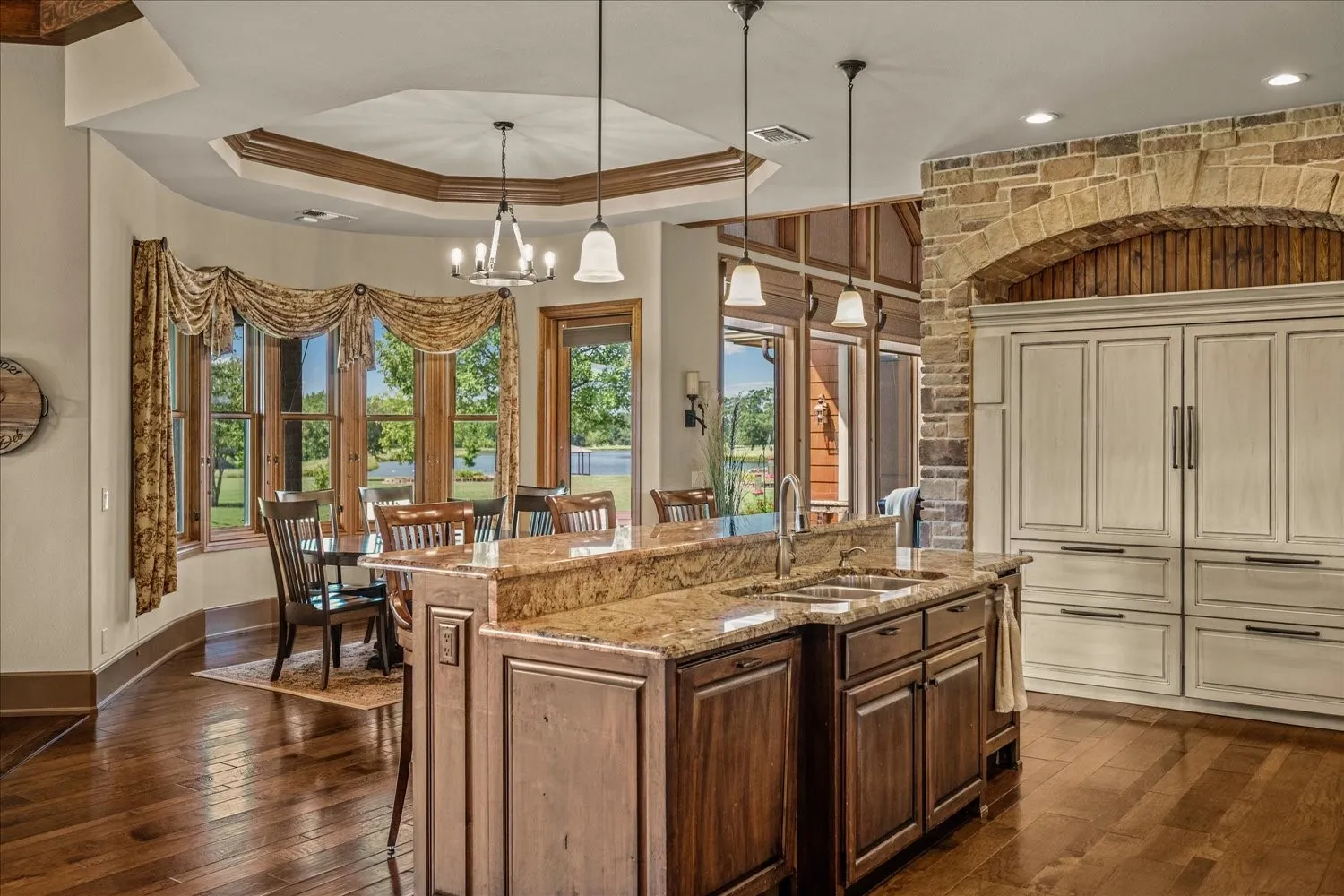 Single Family Residence For Sale in Lamar County , 695 County Road 36120 Road, Honey Grove, Texas 75446, 5 Bedrooms, 6 Bathrooms, 3 Garage spaces, 7,500 Sqft, built in 2013, Price $2,499,000, mls#21108808, Real Estate Agent in Honey Grove, Homes For Sale in Lamar county, Homes For Sale in Honey Grove, Realtor in Honey Grove Texas, Real Estate Brokerage Independent Realty Texas, Luminita Cordes Realtor