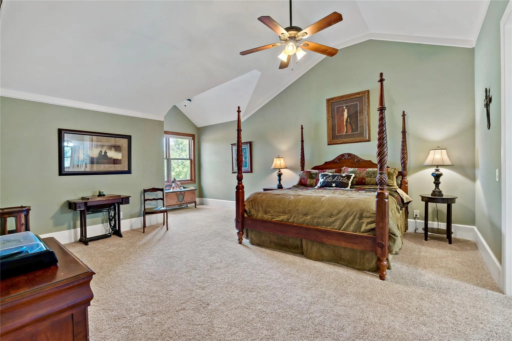 Single Family Residence For Sale in Lamar County , 695 County Road 36120 Road, Honey Grove, Texas 75446, 5 Bedrooms, 6 Bathrooms, 3 Garage spaces, 7,500 Sqft, built in 2013, Price $2,499,000, mls#21108808, Real Estate Agent in Honey Grove, Homes For Sale in Lamar county, Homes For Sale in Honey Grove, Realtor in Honey Grove Texas, Real Estate Brokerage Independent Realty Texas, Luminita Cordes Realtor