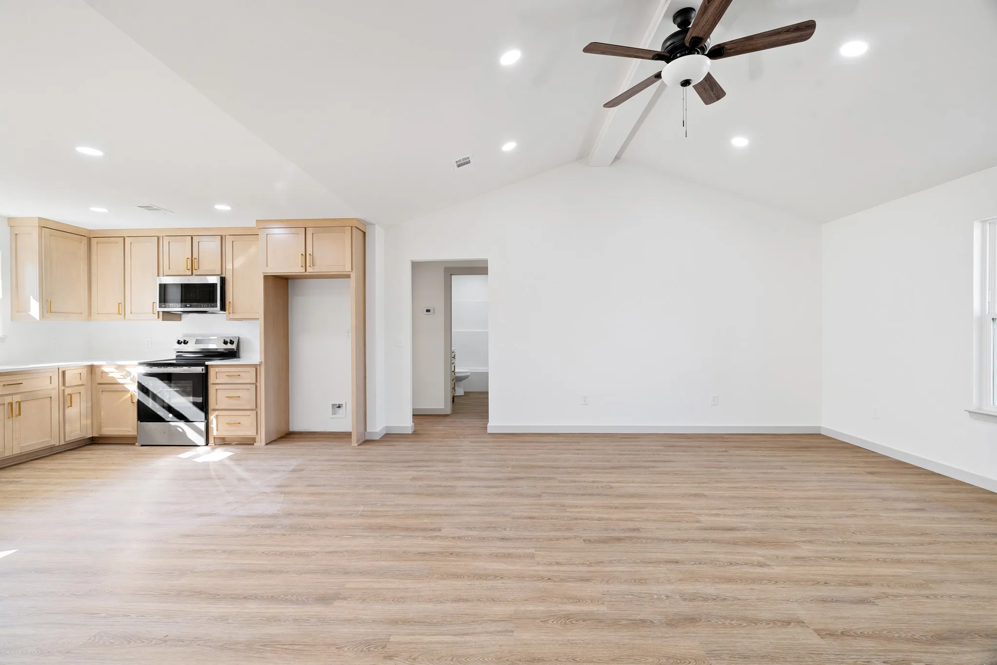 Single Family Residence For Sale in Lamar County , 728 County Road 44050, Powderly, Texas 75473, 3 Bedroom, 2 Bathroom, Garage spaces, 1,410 Sqft, built in 2025, New Construction - Complete, mls#21109969, Real Estate Agent in Powderly, Homes For Sale in Lamar county, Homes For Sale in Powderly, Realtor in Powderly Texas, Real Estate Brokerage Independent Realty Texas, Luminita Cordes Realtor