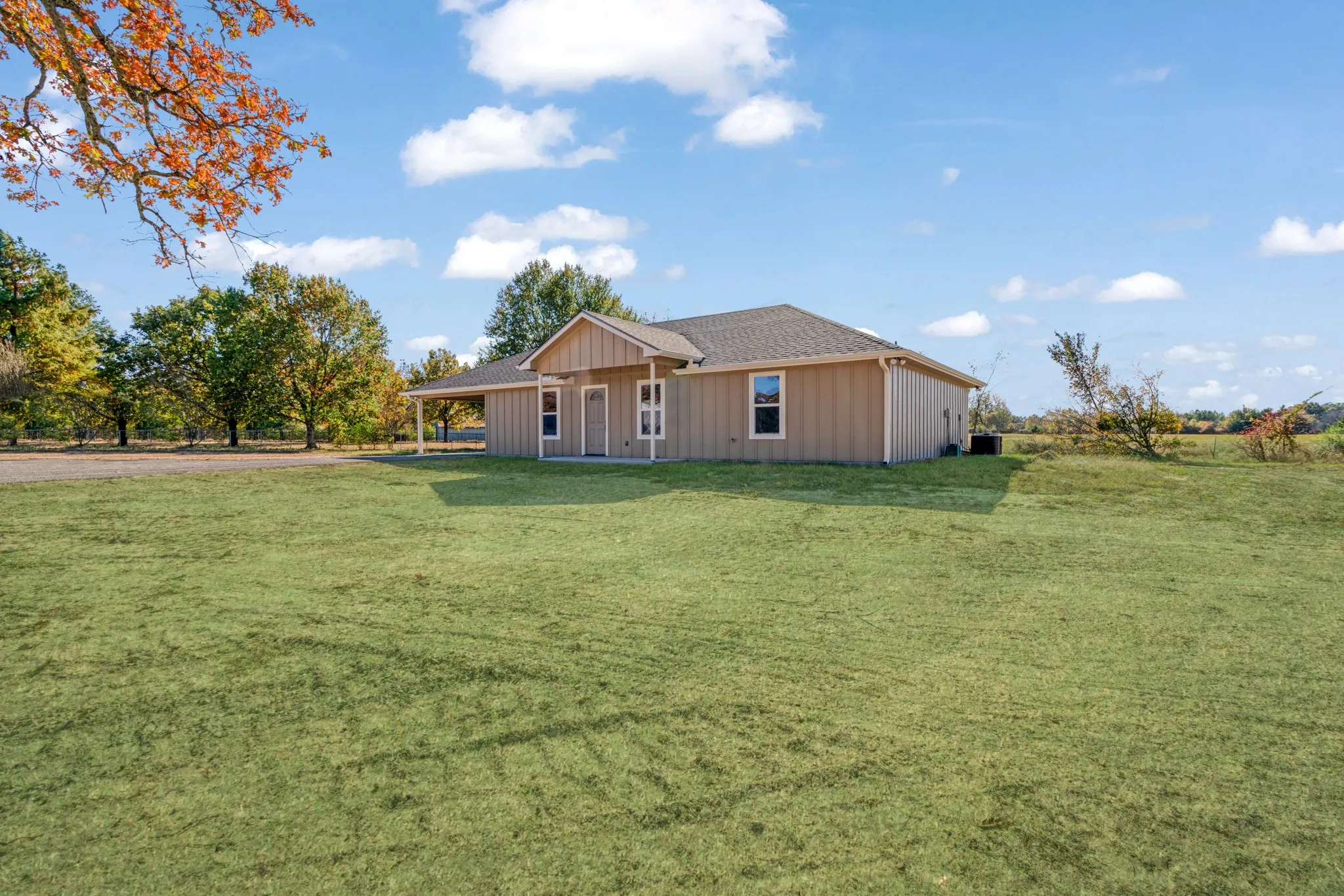Single Family Residence For Sale in Lamar County , 728 County Road 44050, Powderly, Texas 75473, 3 Bedroom, 2 Bathroom, Garage spaces, 1,410 Sqft, built in 2025, New Construction - Complete, mls#21109969, Real Estate Agent in Powderly, Homes For Sale in Lamar county, Homes For Sale in Powderly, Realtor in Powderly Texas, Real Estate Brokerage Independent Realty Texas, Luminita Cordes Realtor