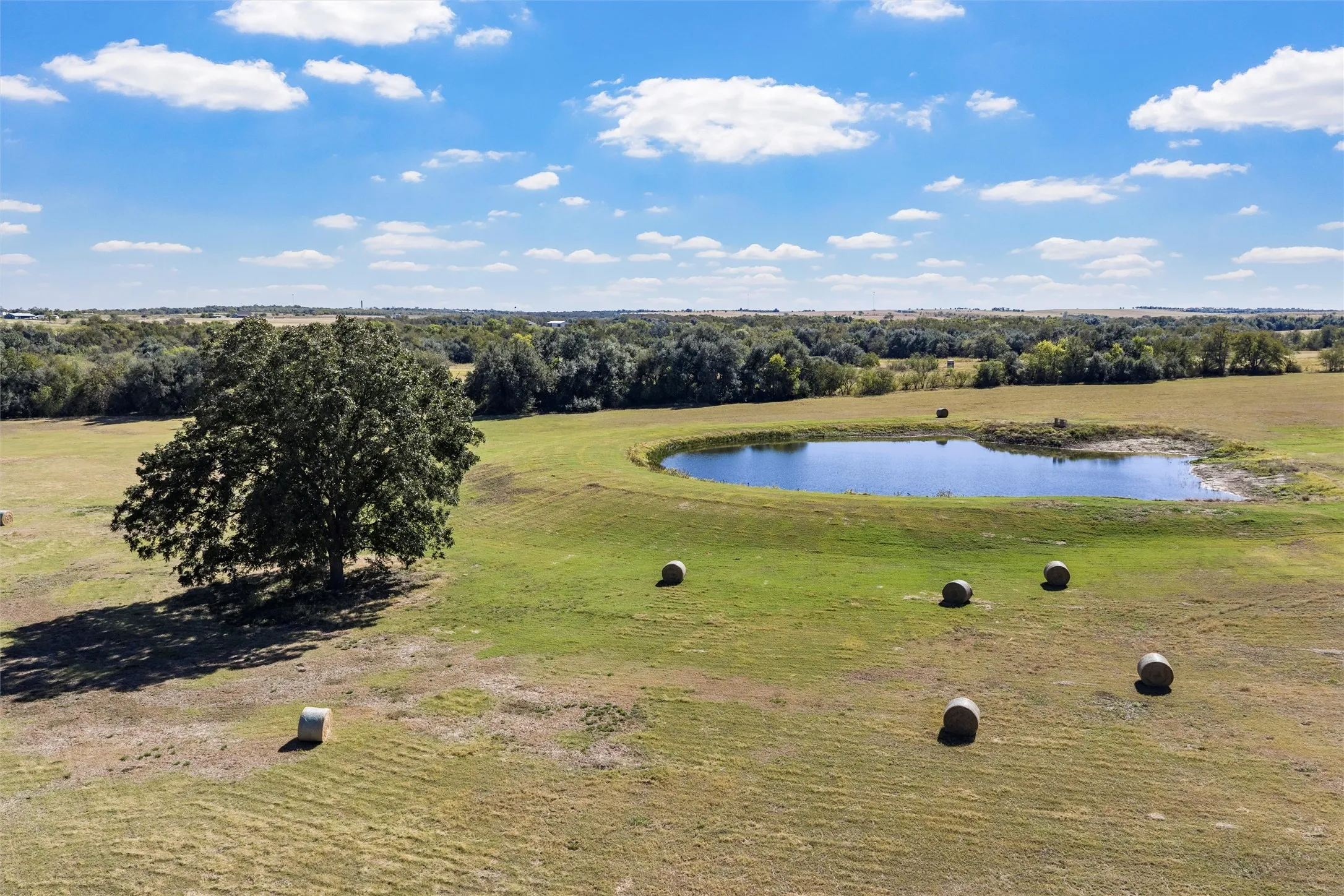 Farm For Sale in Falls County , 684 County Road 473, Lott, Texas 76656, 3 Bedroom, 2 Bathroom, 4 Garage spaces, 2,840 Sqft, built in 2020, mls#21110353, Real Estate Agent in Lott, Homes For Sale in Falls county, Homes For Sale in Lott, Realtor in Lott Texas, Real Estate Brokerage Independent Realty Texas, Luminita Cordes Realtor