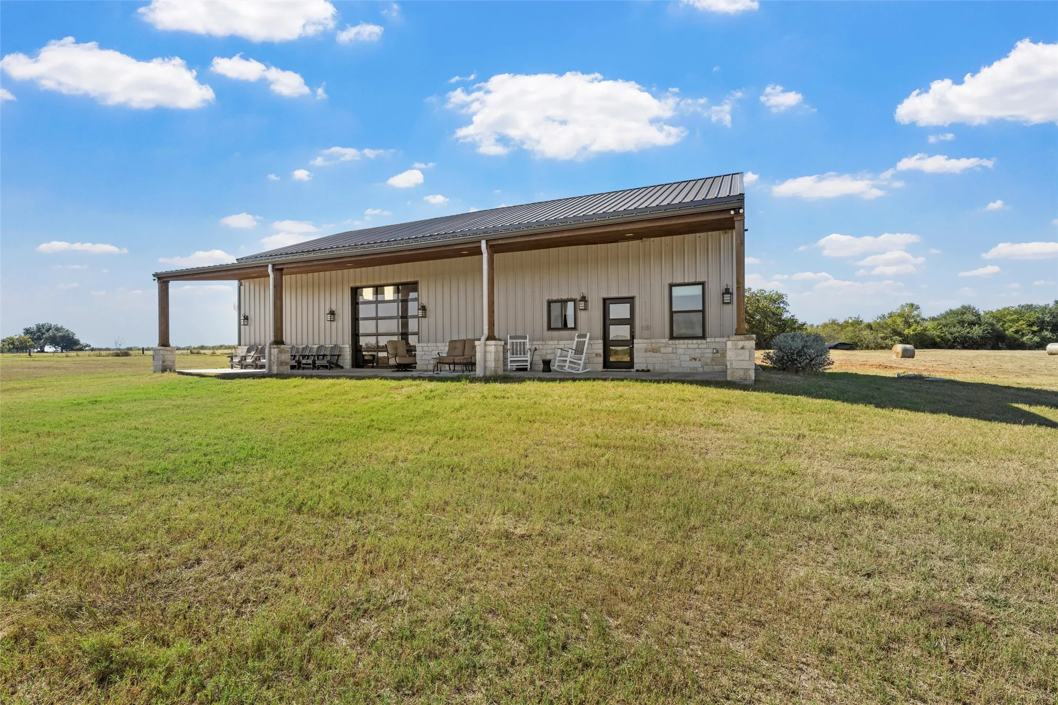 Farm For Sale in Falls County , 684 County Road 473, Lott, Texas 76656, 3 Bedroom, 2 Bathroom, 4 Garage spaces, 2,840 Sqft, built in 2020, mls#21110353, Real Estate Agent in Lott, Homes For Sale in Falls county, Homes For Sale in Lott, Realtor in Lott Texas, Real Estate Brokerage Independent Realty Texas, Luminita Cordes Realtor
