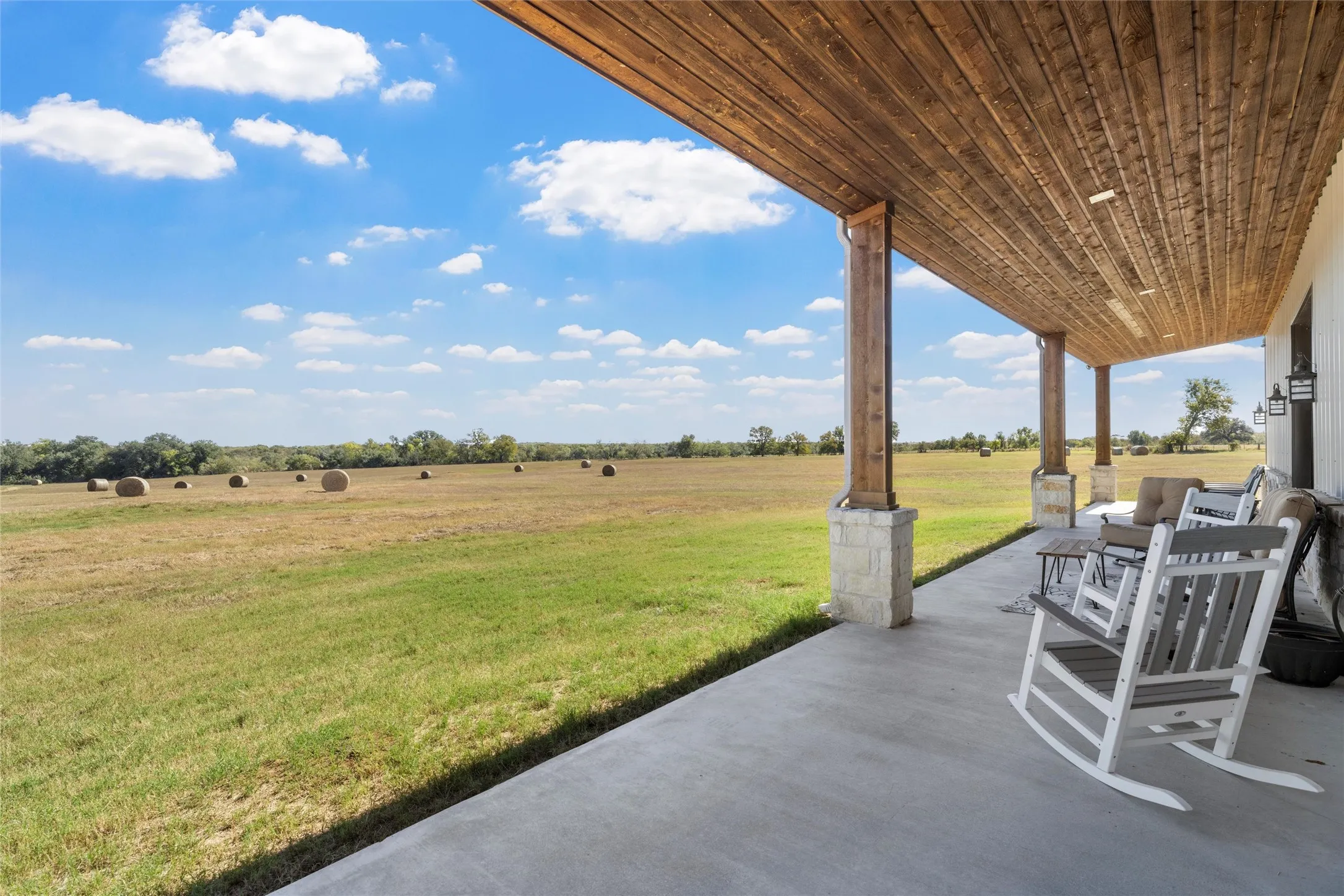 Farm For Sale in Falls County , 684 County Road 473, Lott, Texas 76656, 3 Bedroom, 2 Bathroom, 4 Garage spaces, 2,840 Sqft, built in 2020, mls#21110353, Real Estate Agent in Lott, Homes For Sale in Falls county, Homes For Sale in Lott, Realtor in Lott Texas, Real Estate Brokerage Independent Realty Texas, Luminita Cordes Realtor