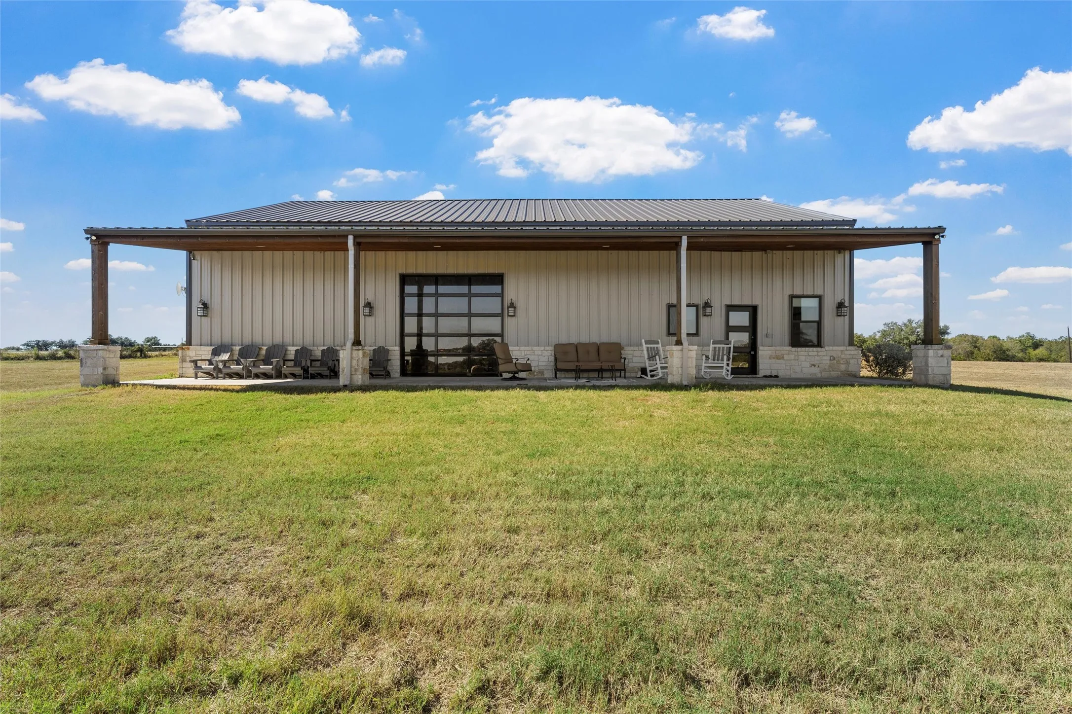 Farm For Sale in Falls County , 684 County Road 473, Lott, Texas 76656, 3 Bedroom, 2 Bathroom, 4 Garage spaces, 2,840 Sqft, built in 2020, mls#21110353, Real Estate Agent in Lott, Homes For Sale in Falls county, Homes For Sale in Lott, Realtor in Lott Texas, Real Estate Brokerage Independent Realty Texas, Luminita Cordes Realtor